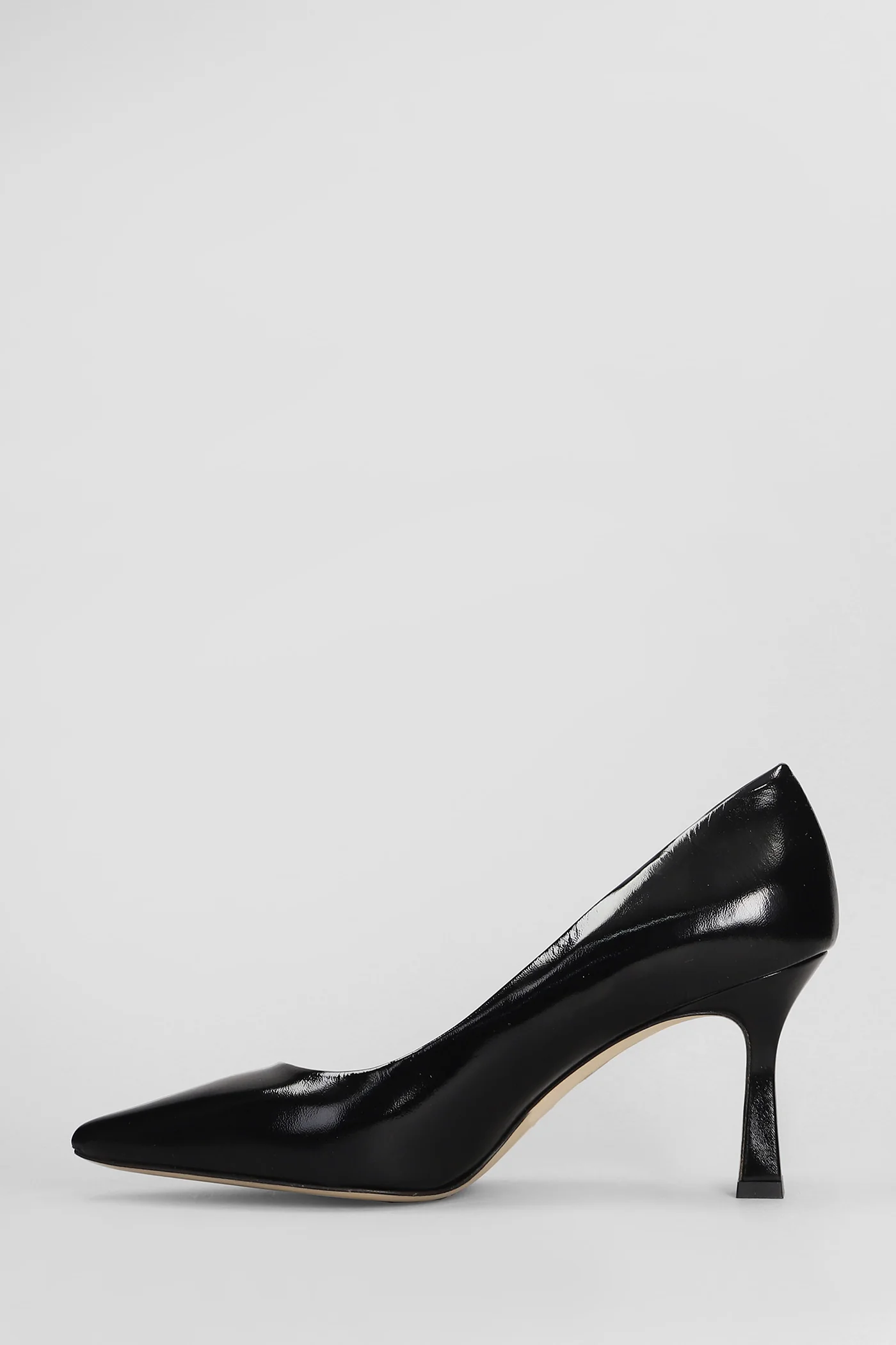 Pumps in black leather - Image 3