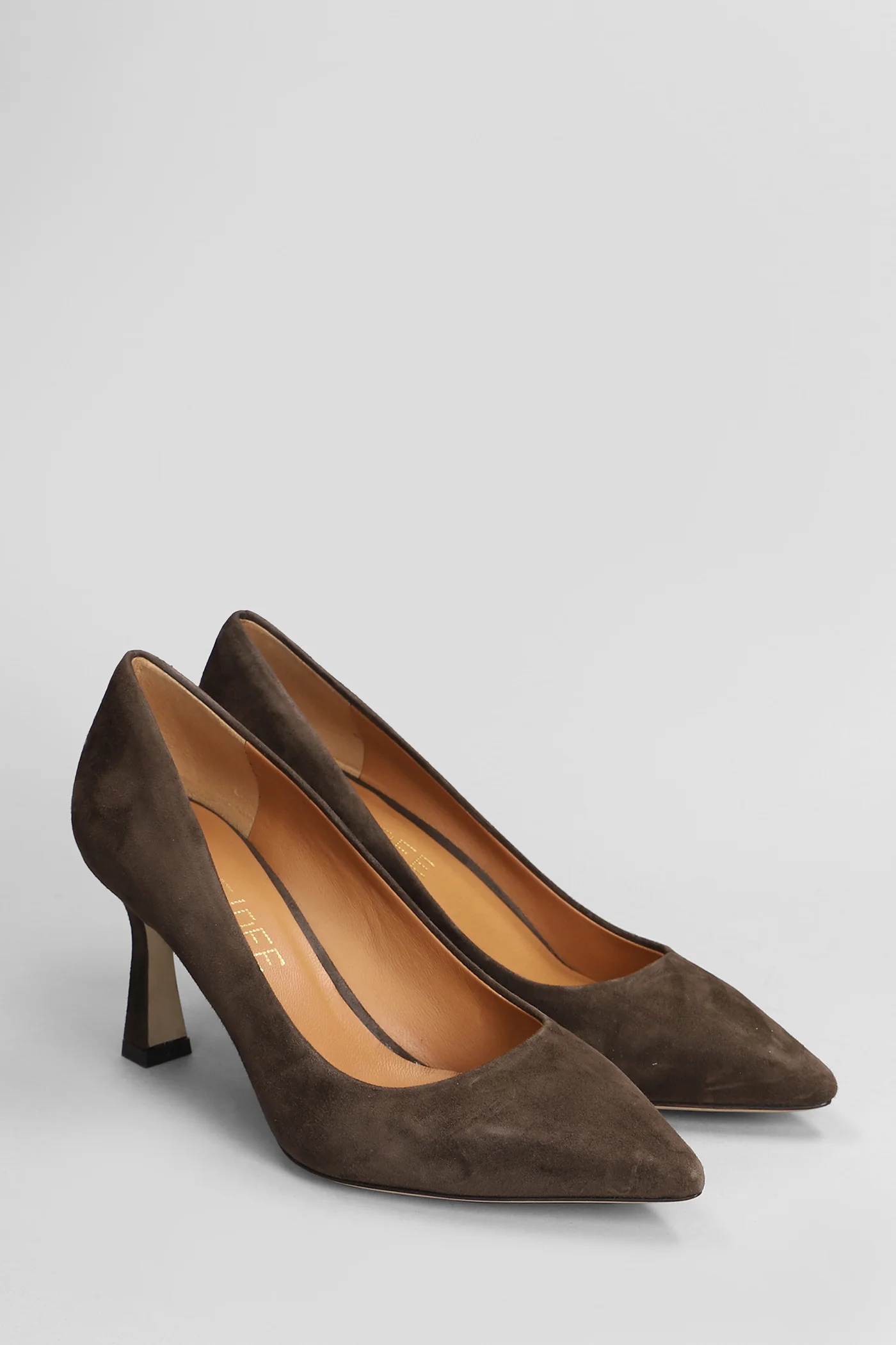 Pumps in dark brown suede - Image 2