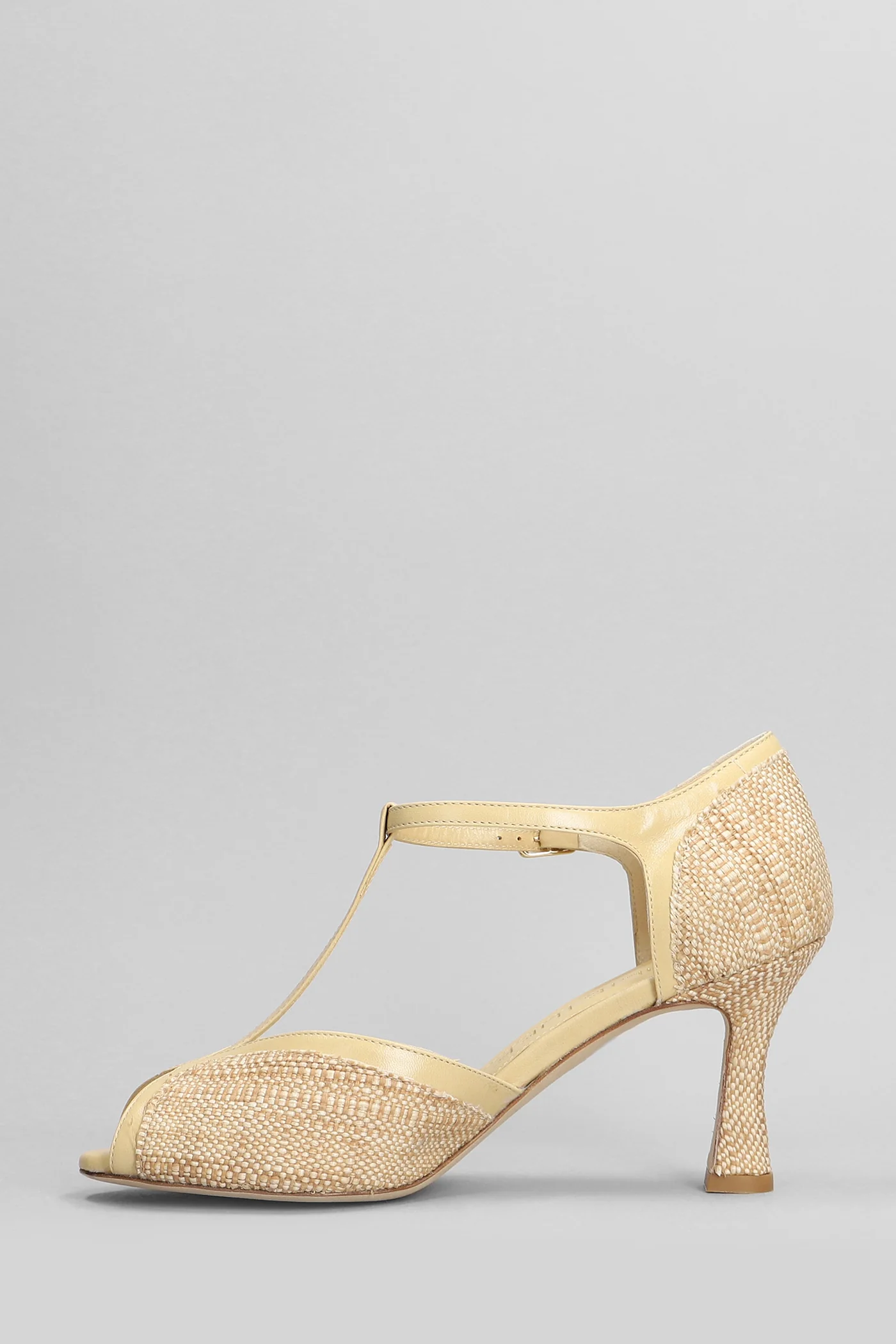 Sandals in beige raffia - Image 3