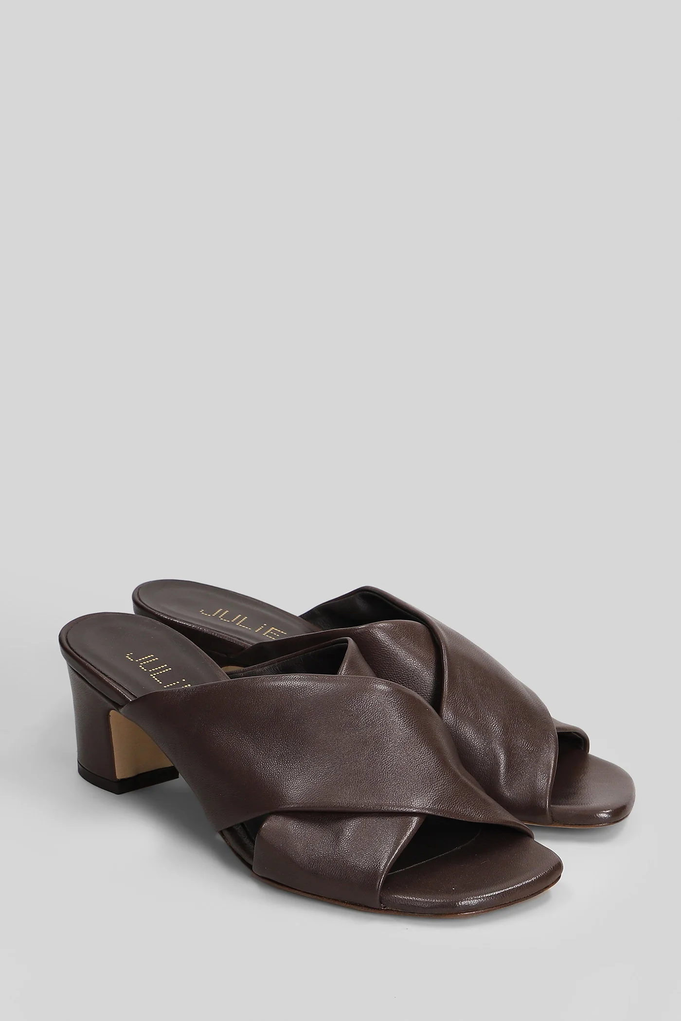 Sandals in brown leather - Image 2