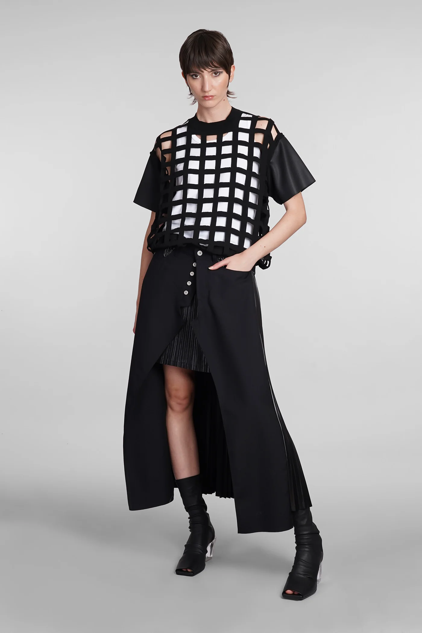 T-Shirt in black polyester - Image 2