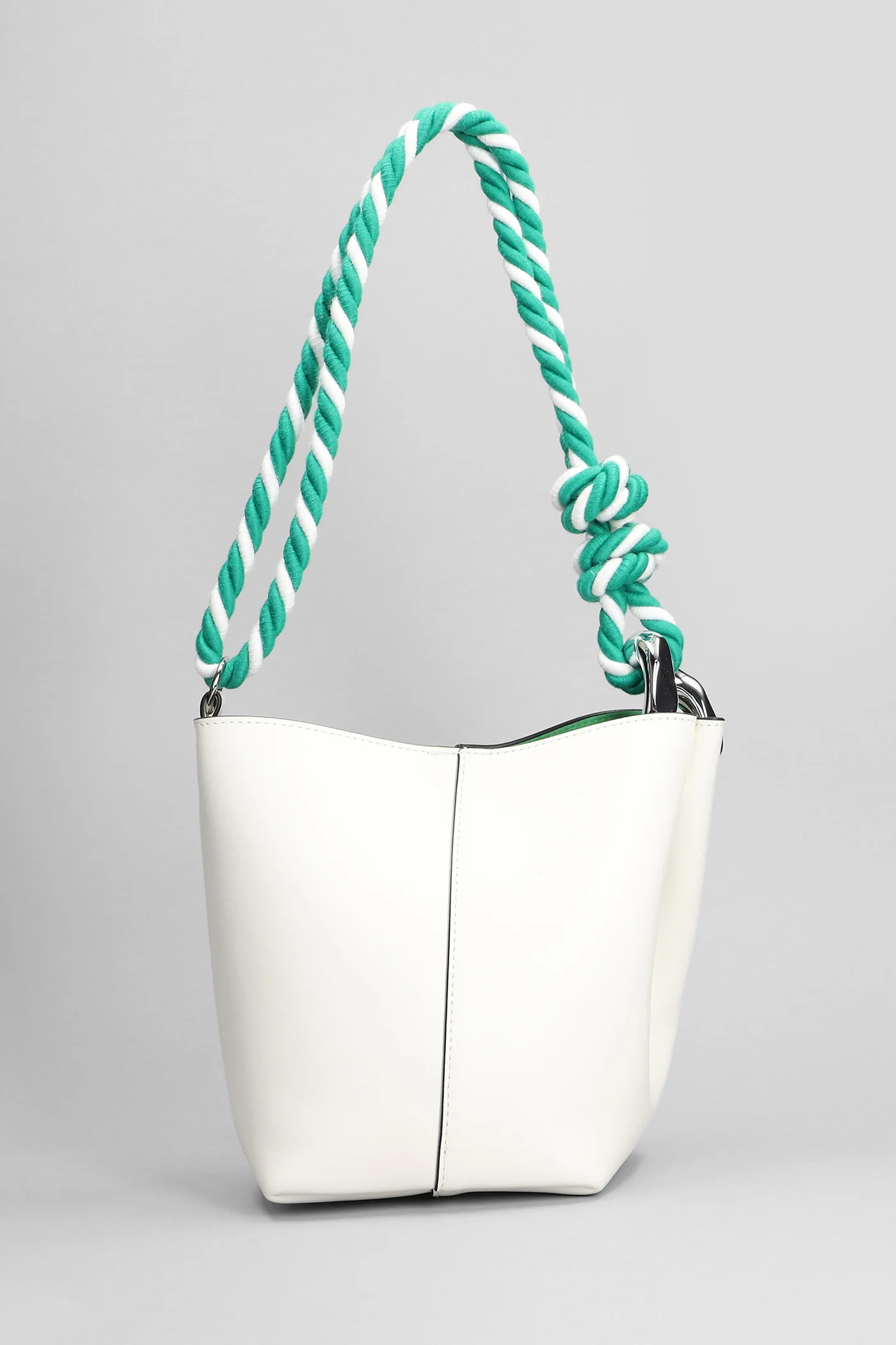 Corner bucket Shoulder bag in white leather - Image 3