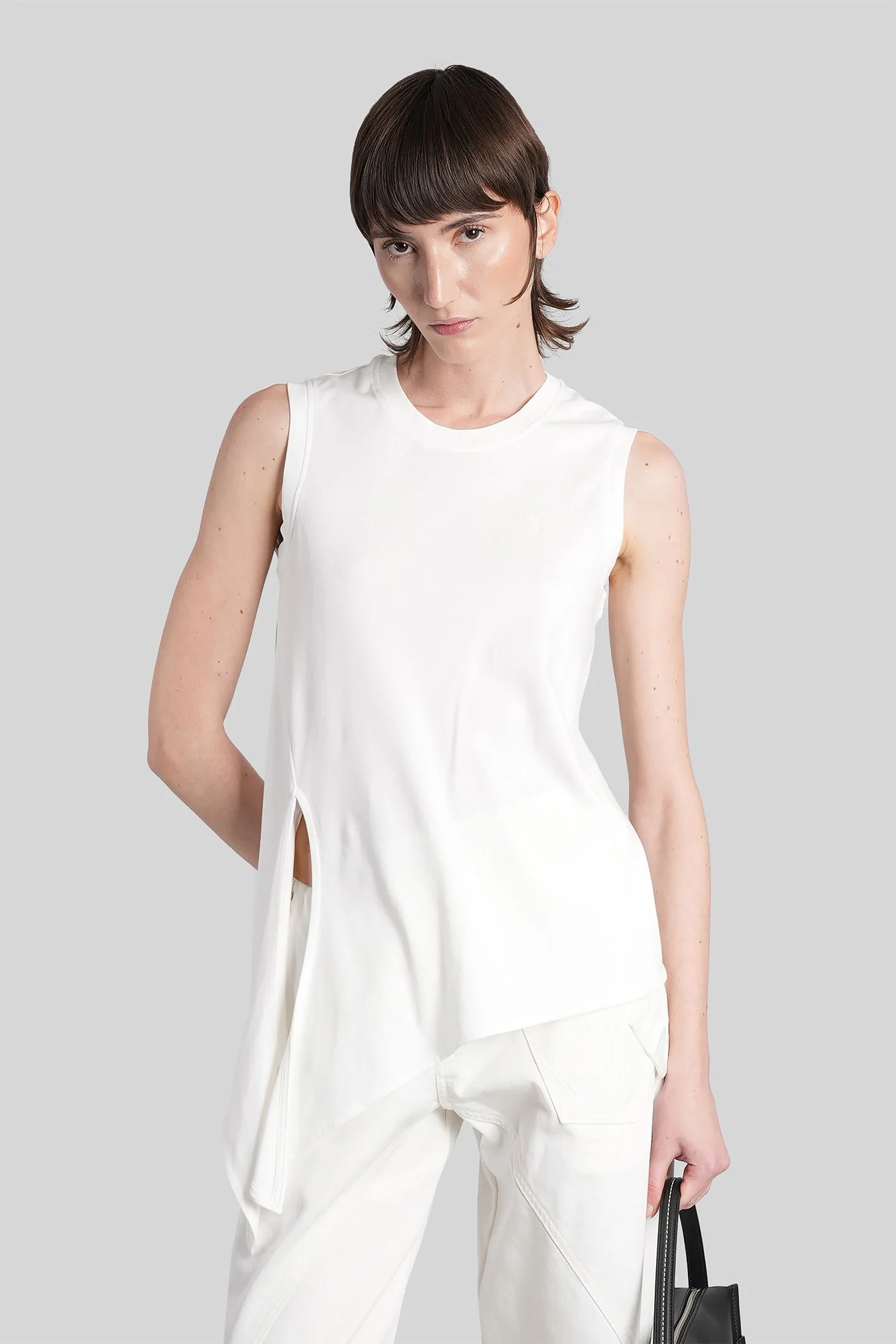 Topwear in white cotton
