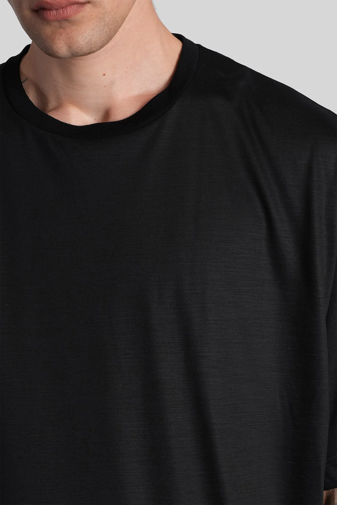 36G wool ss tee T-Shirt in black wool - Image 5