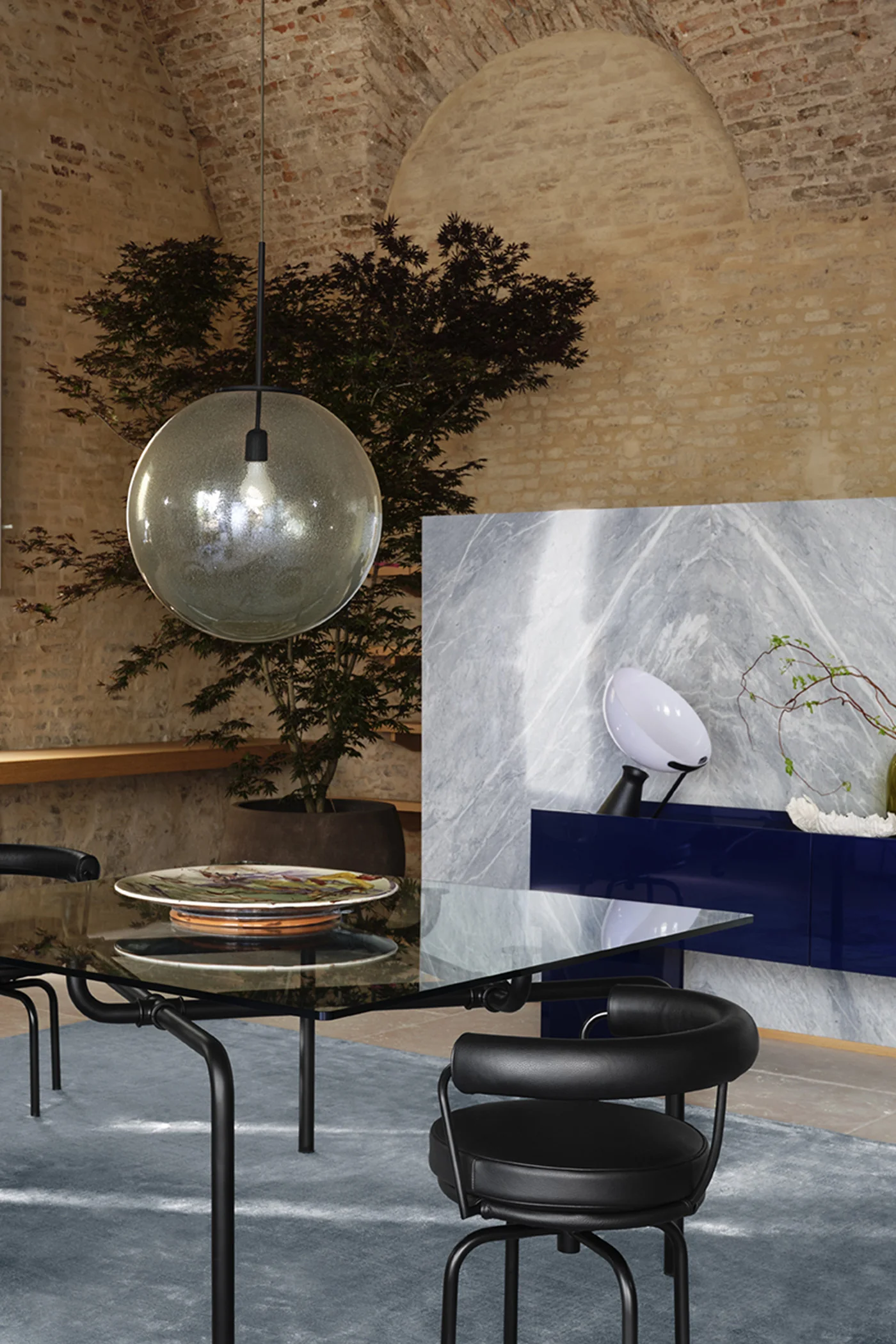 Aida Lamp in white synthetic fibers - Image 2