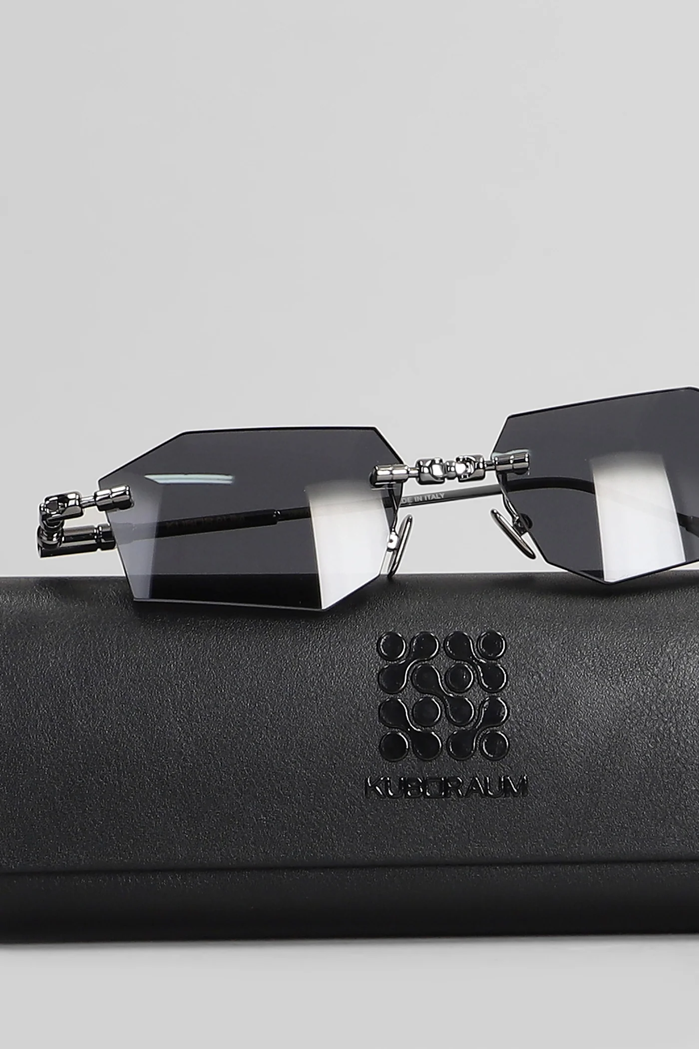 H63 Sunglasses in grey metal alloy - Image 4