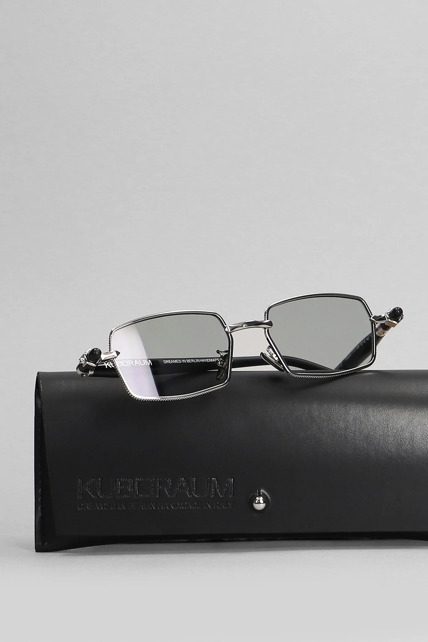 P73 Sunglasses in silver metal alloy - Image 4