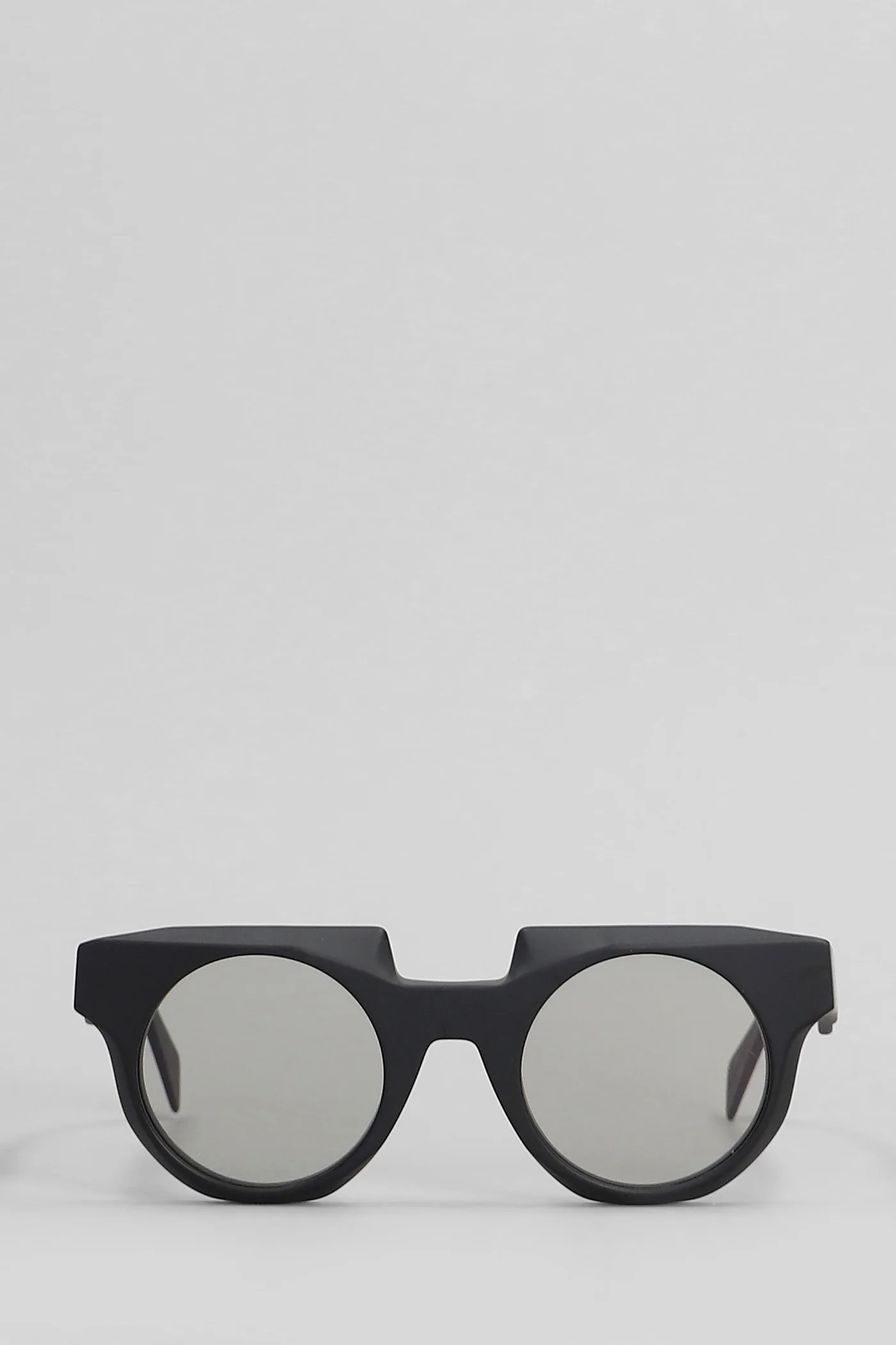 U1 Sunglasses in black acetate