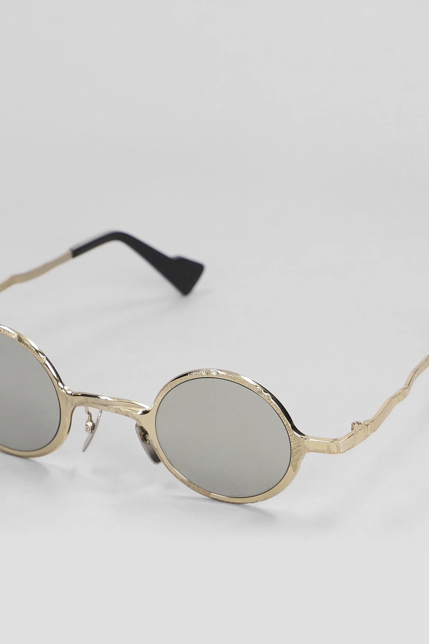 Z17 Sunglasses in gold metal alloy - Image 4