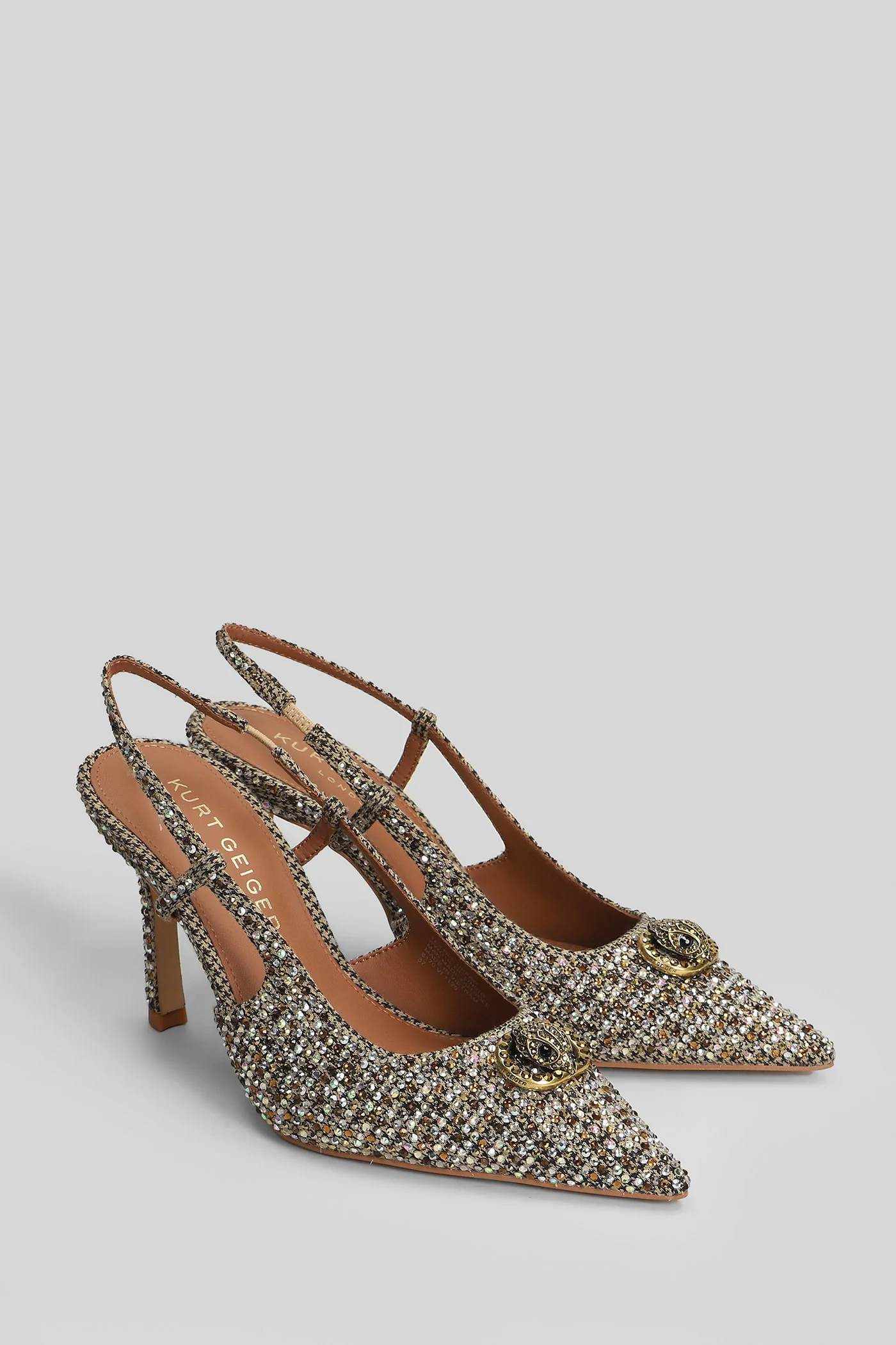 Chelsea Pumps in beige fabric - Image 2
