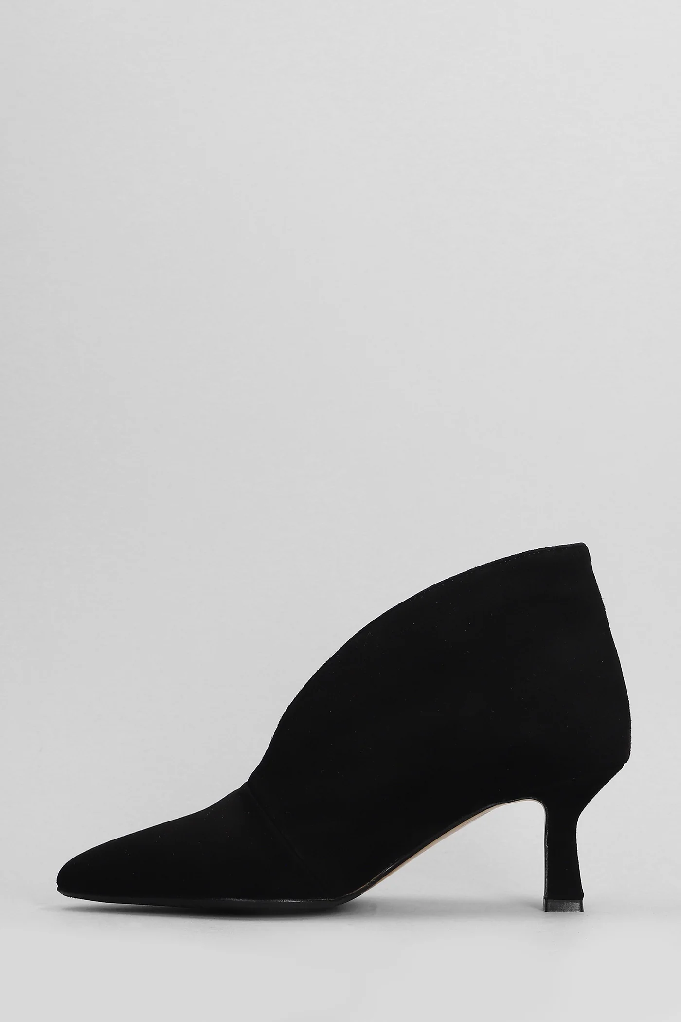 High heels Ankle boots in black suede - Image 3