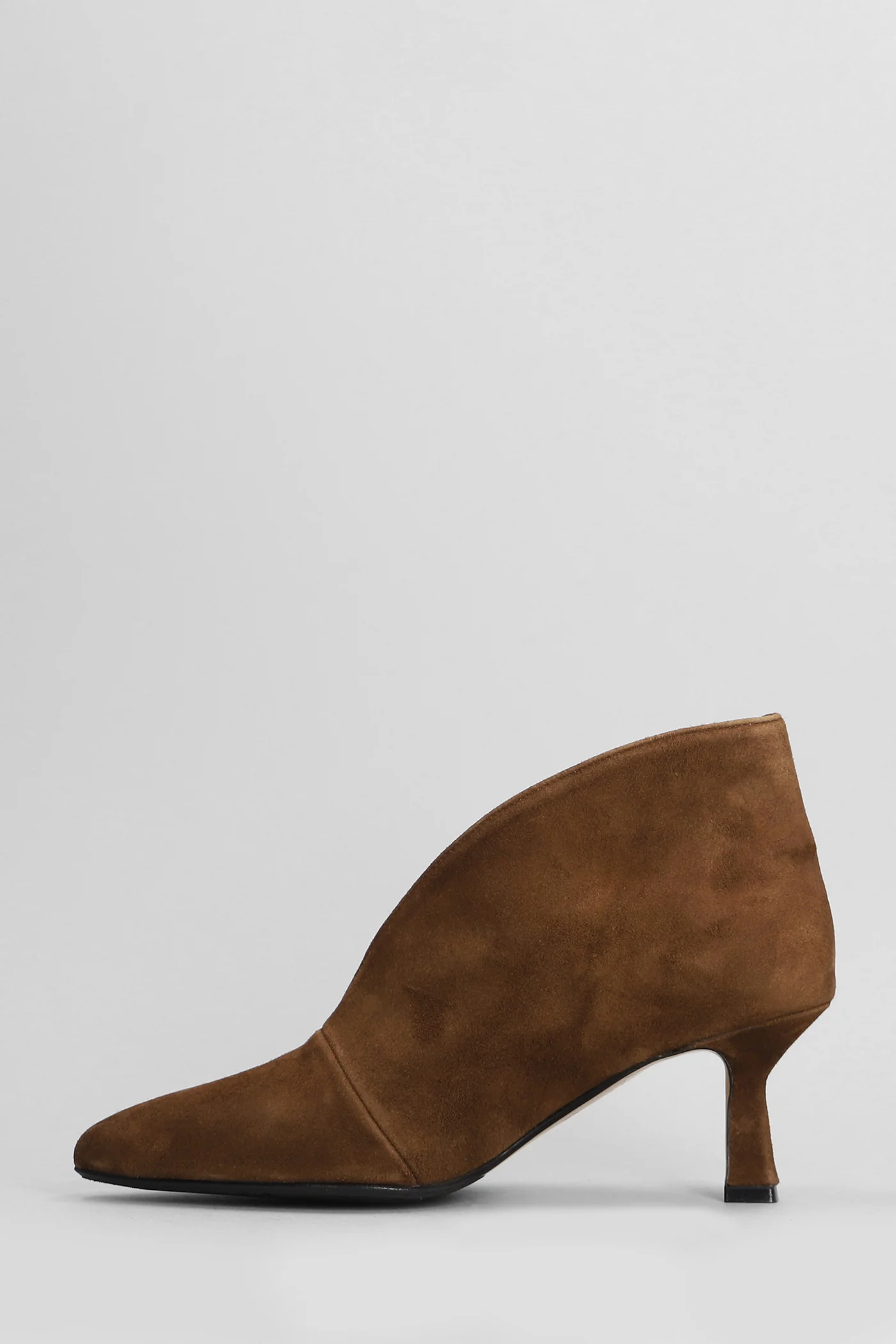 High heels Ankle boots in brown suede - Image 3