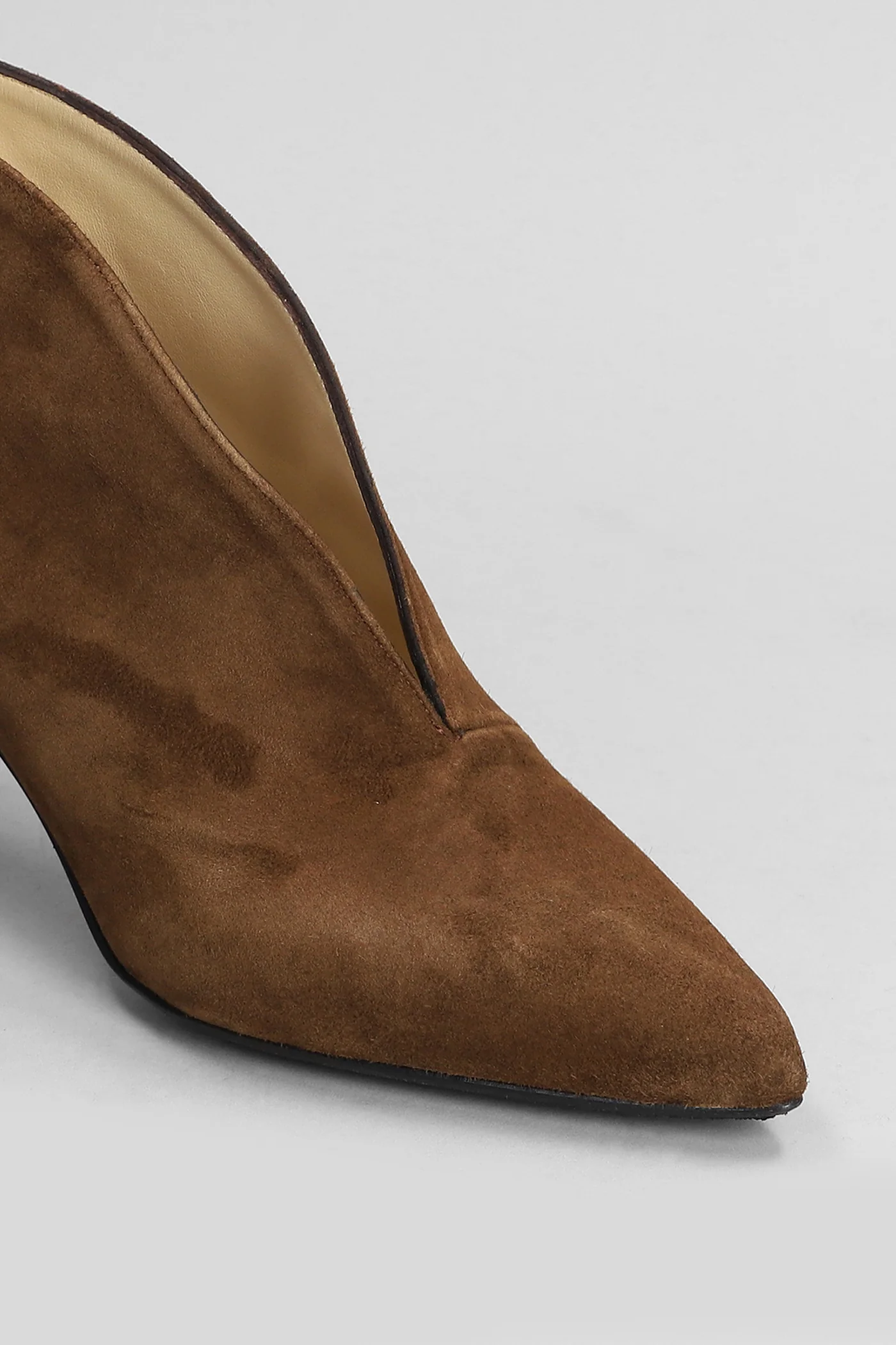 High heels Ankle boots in brown suede - Image 5