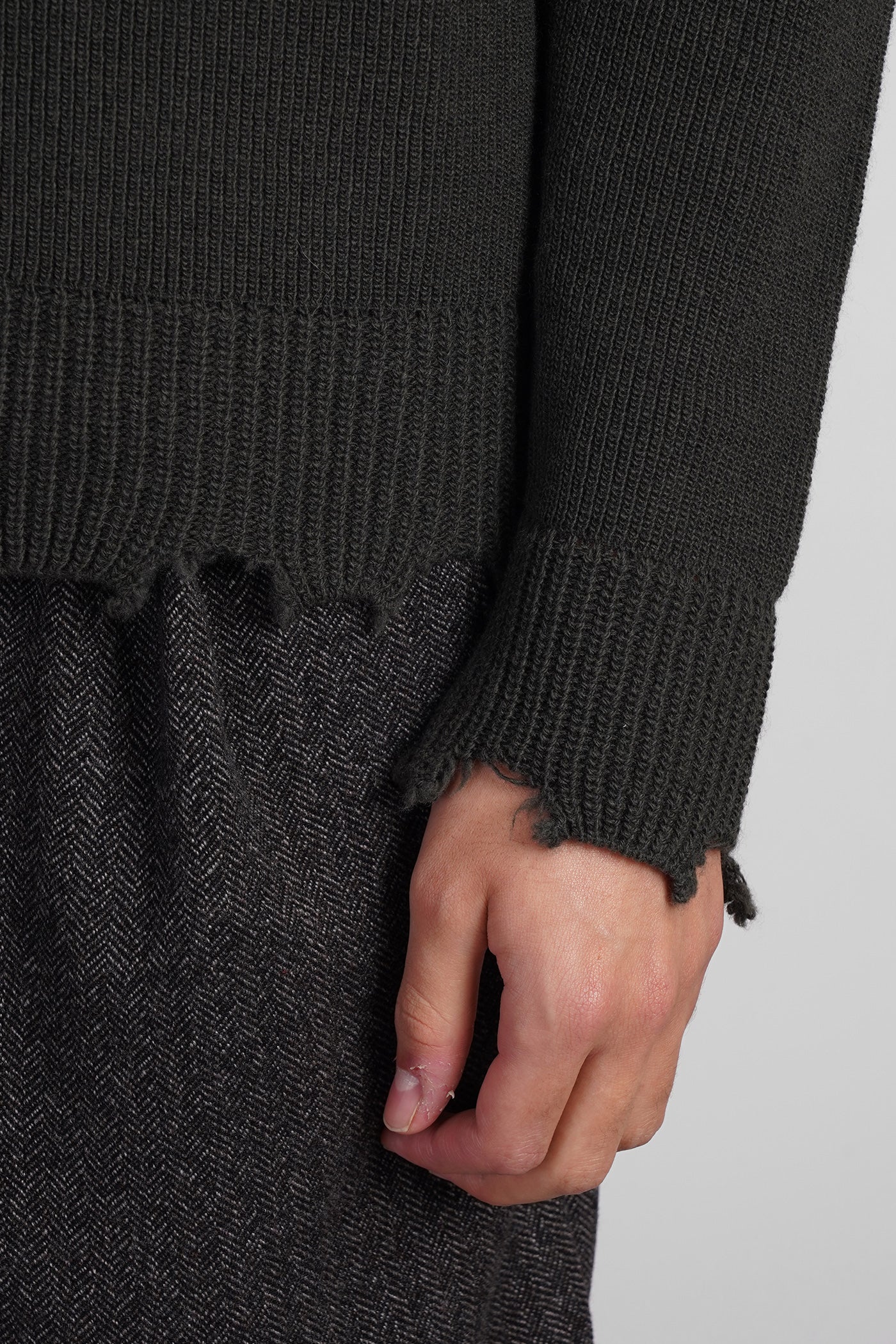 Knitwear in green wool - Image 5