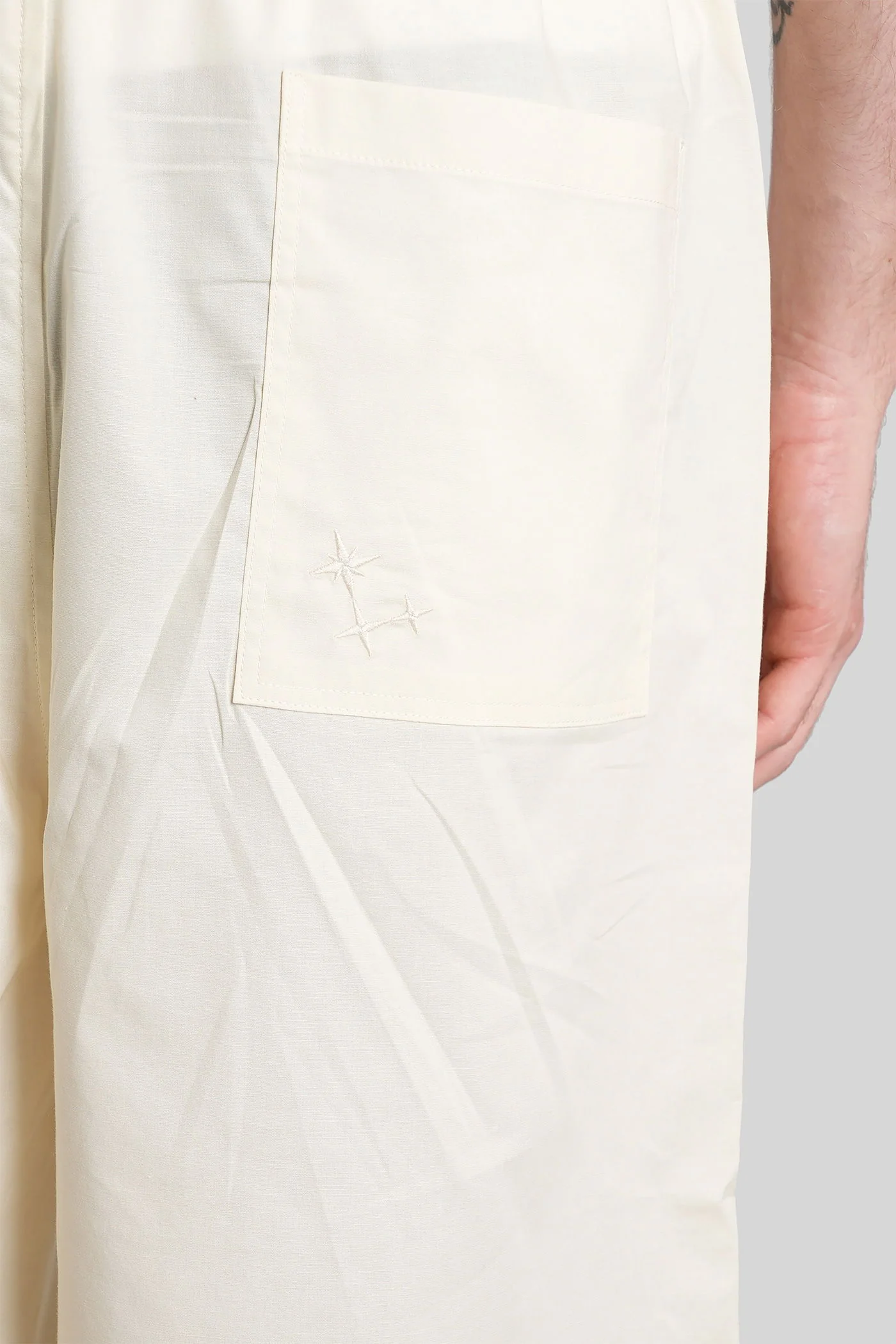 Shorts in beige cotton - Image 5