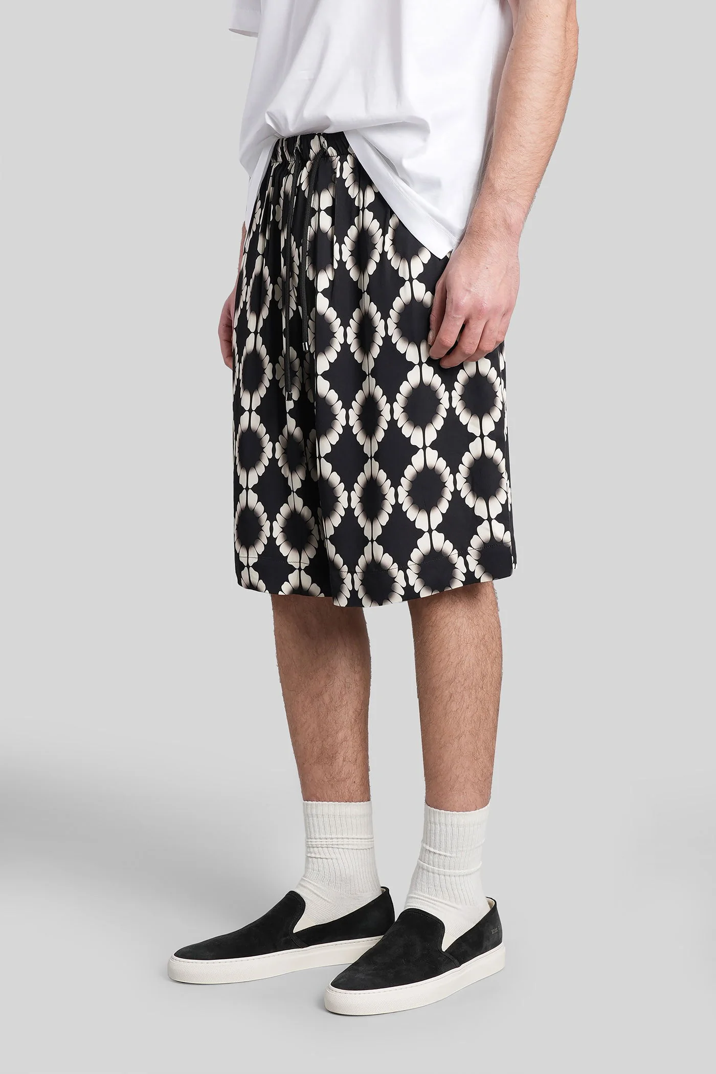 Shorts in black viscose - Image 4