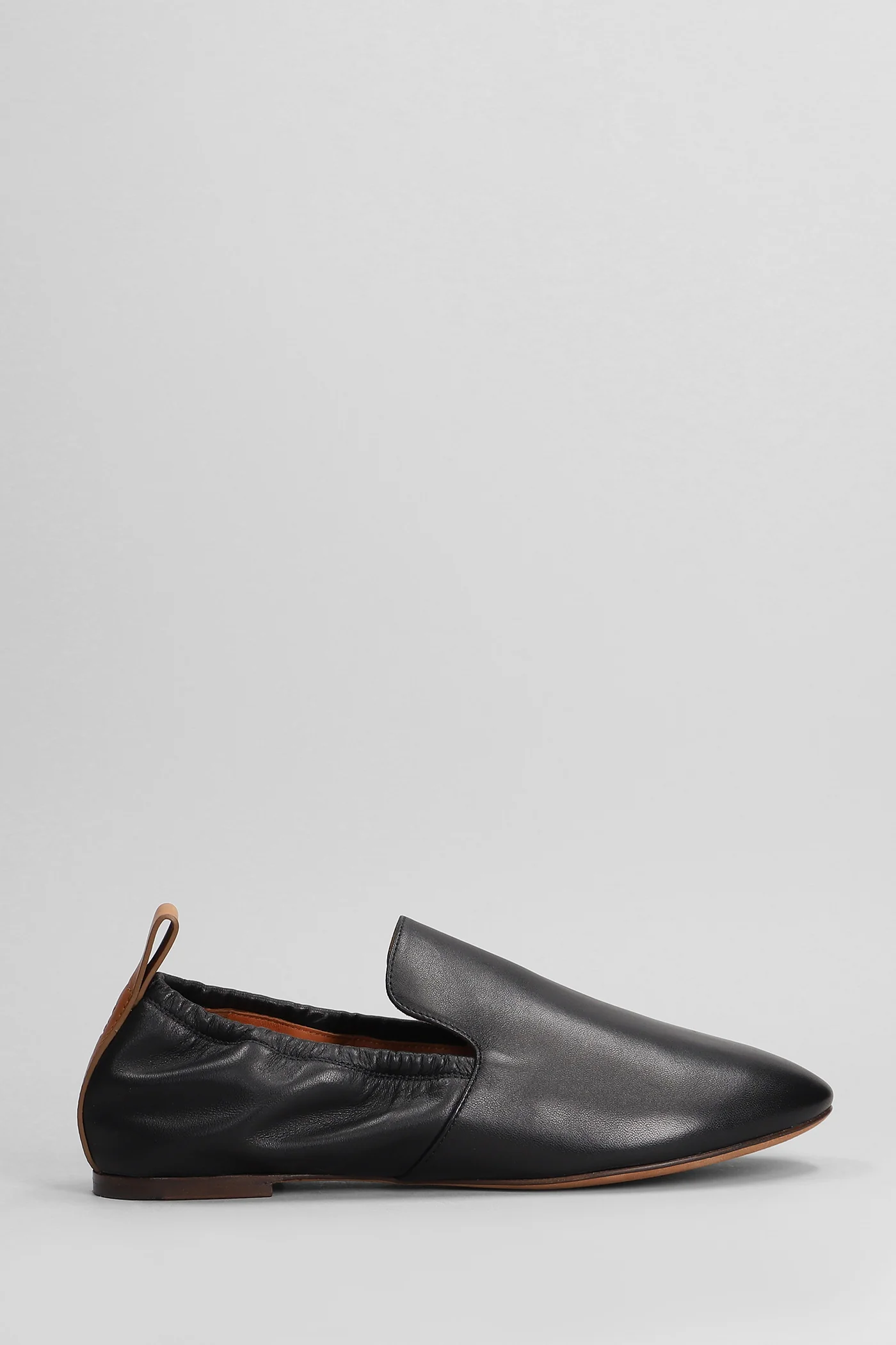 Ballet flats in black leather