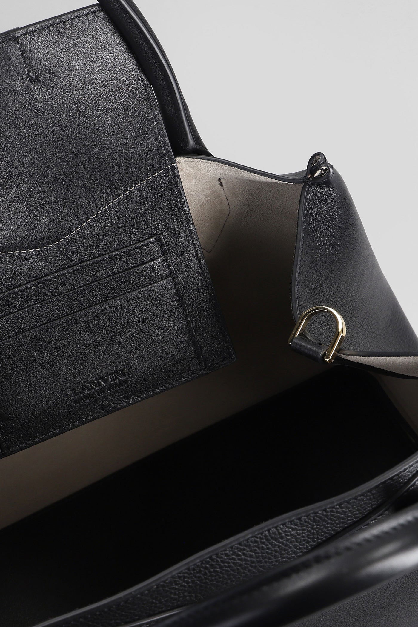 L octave Hand bag in black leather - Image 4