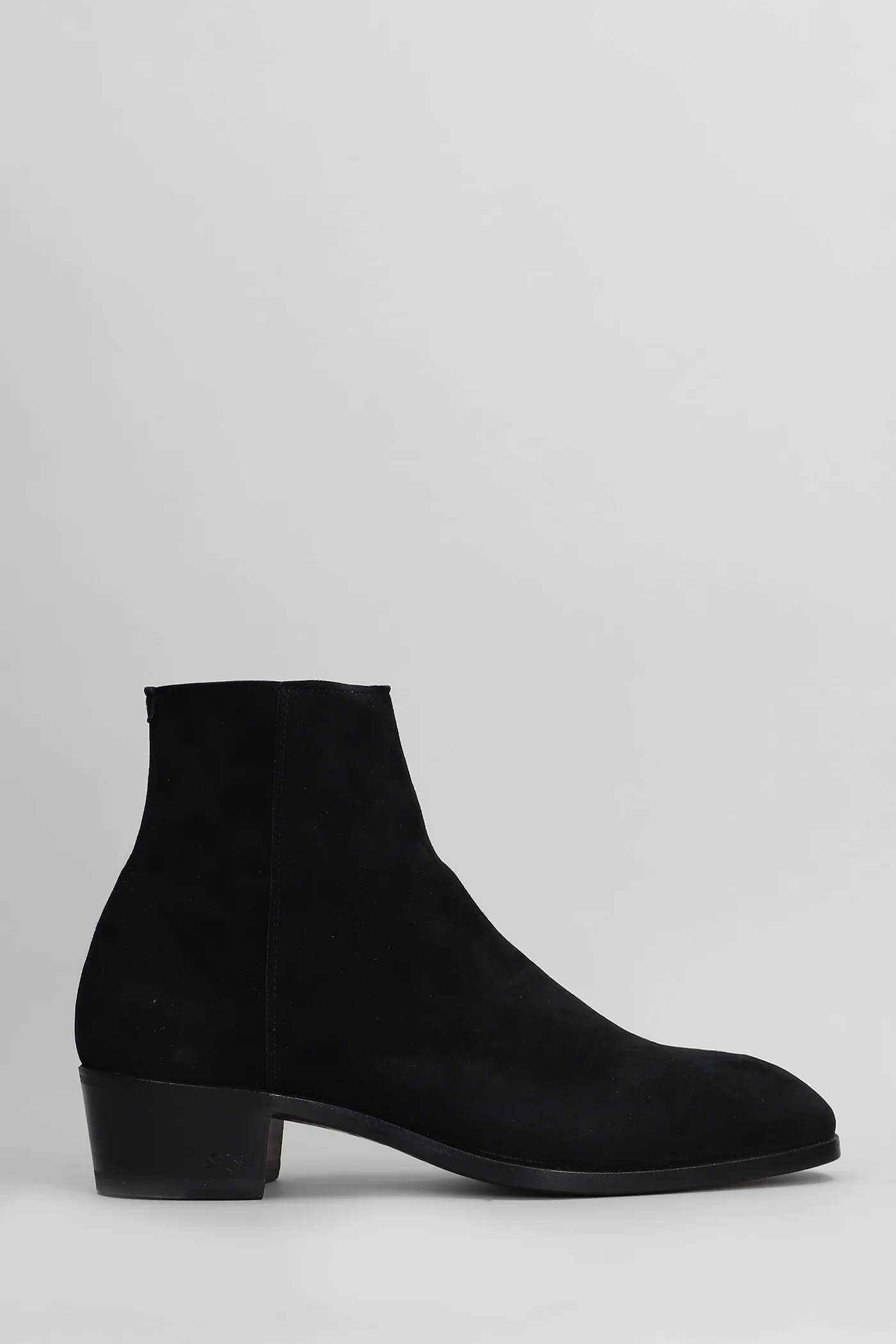 Esarvis Ankle boots in black suede