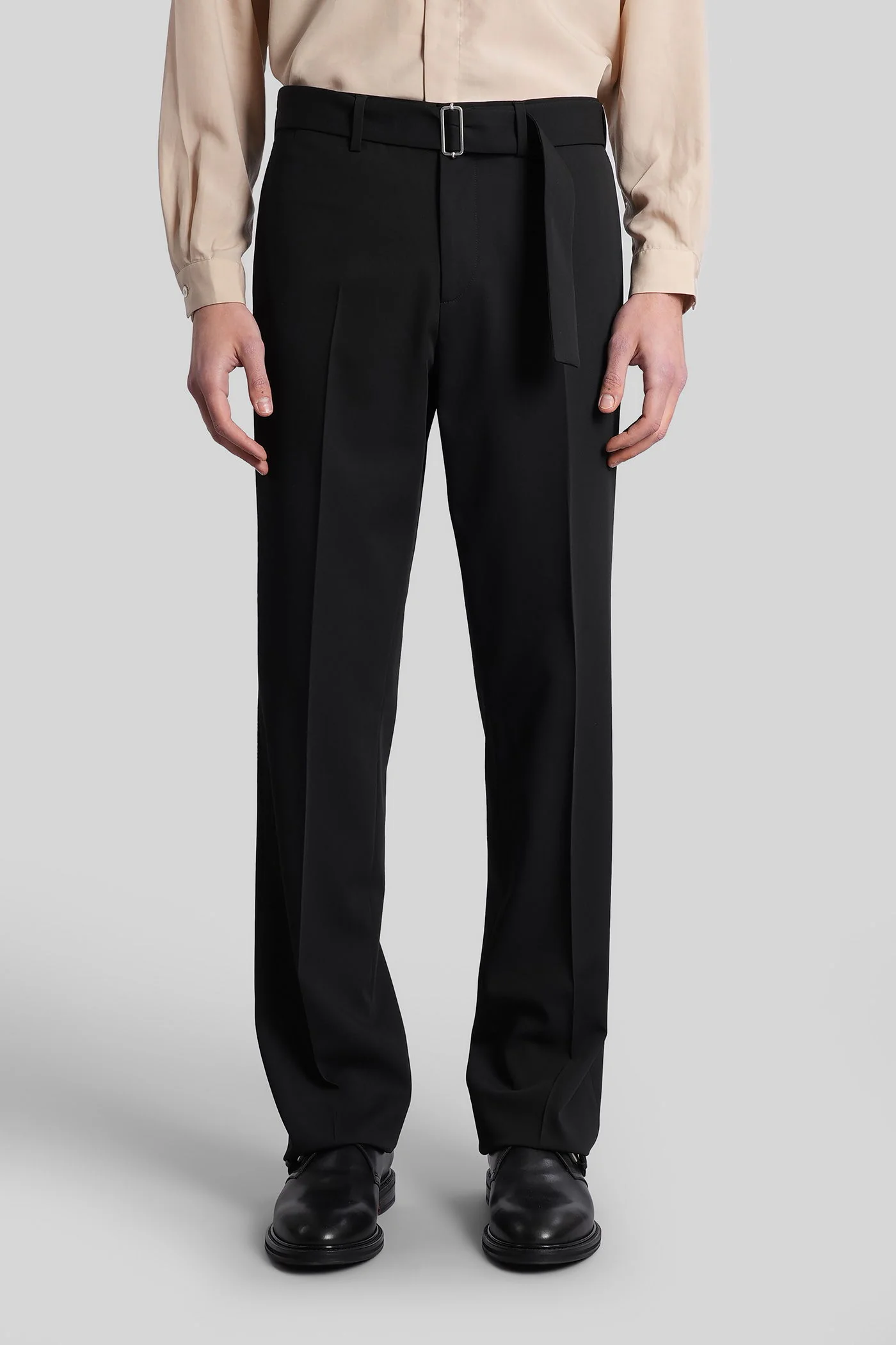 Pants in black wool