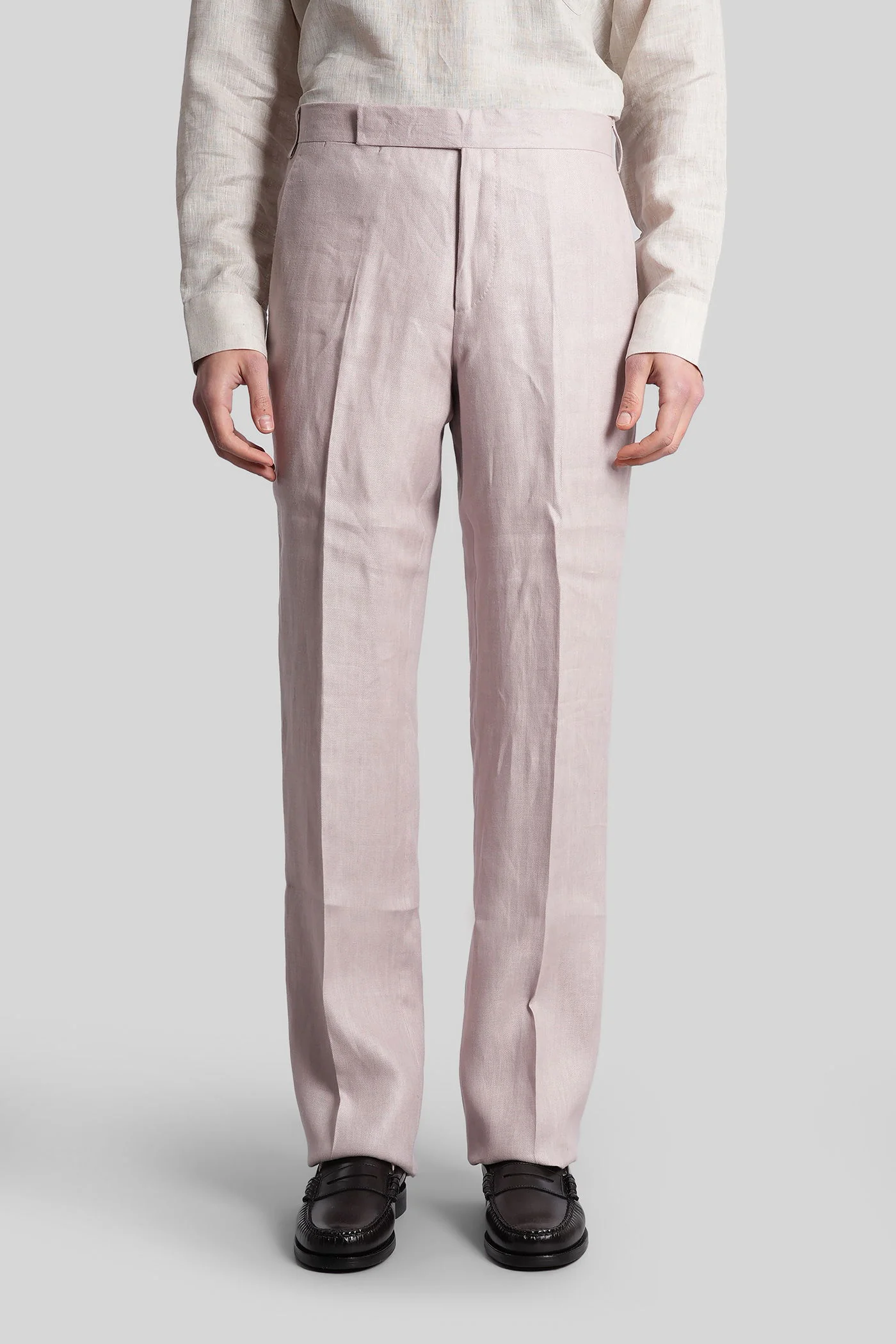 Pants in rose-pink linen
