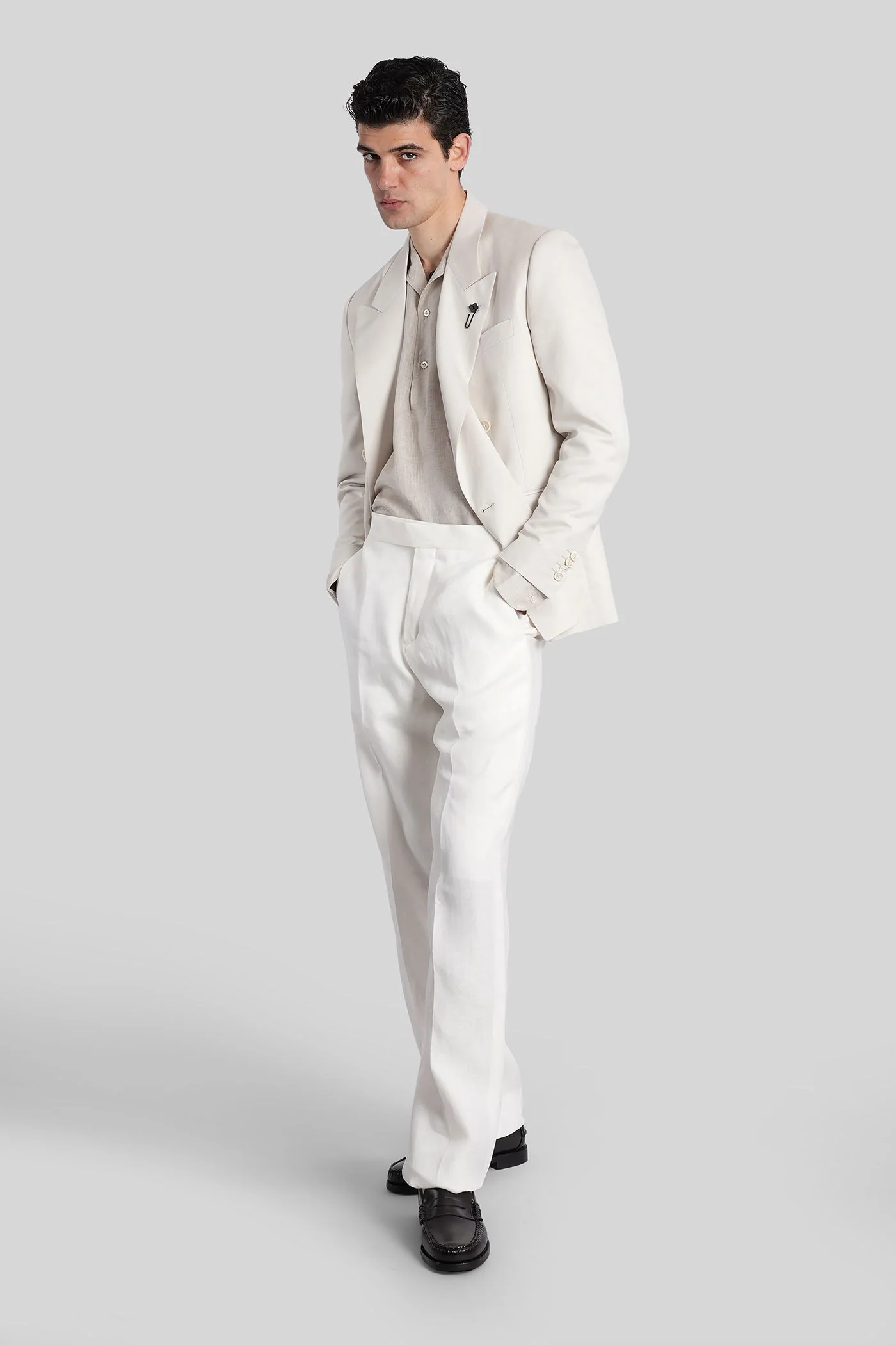 Pants in white linen - Image 17
