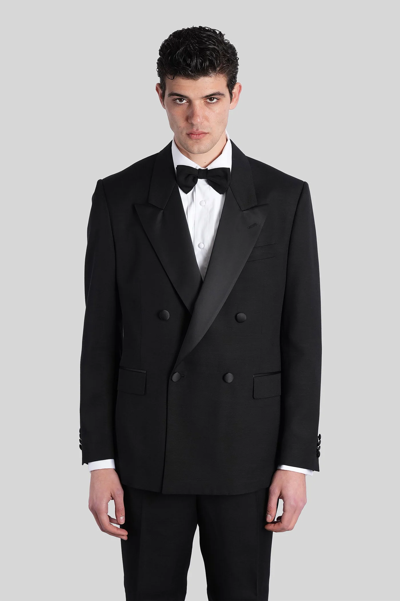 Suit in black viscose