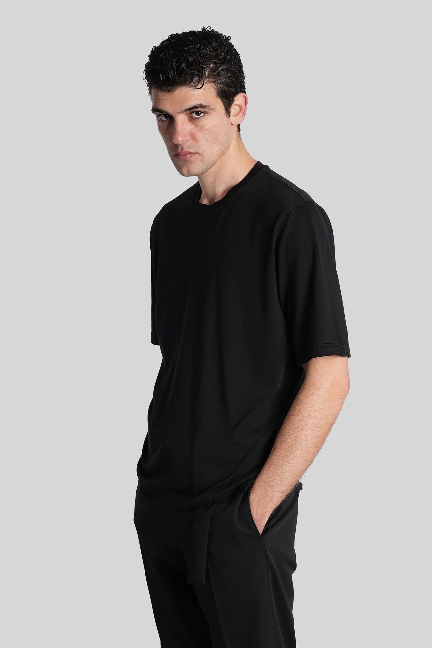 T-Shirt in black cotton - Image 4