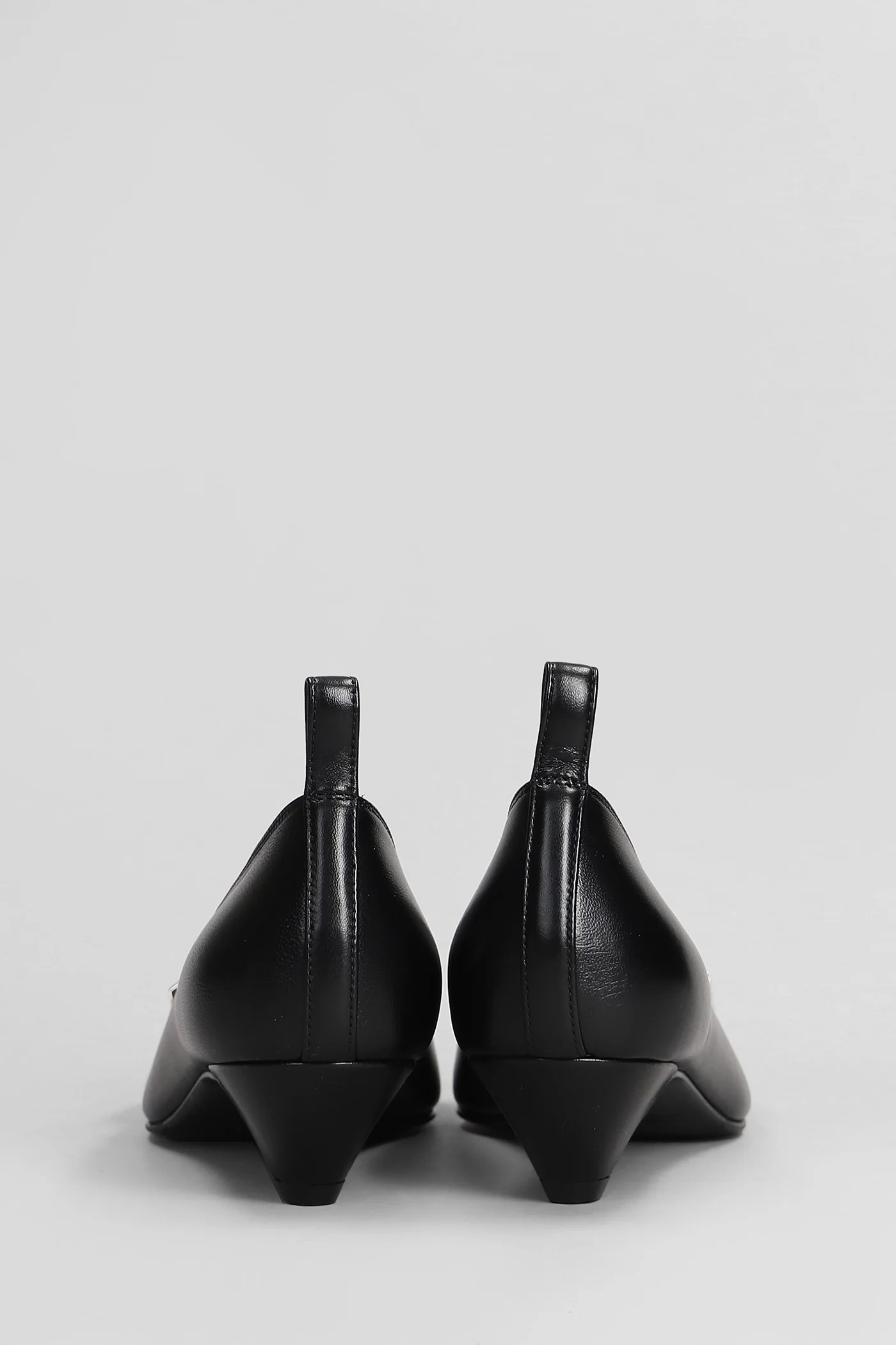 Pumps in black leather - Image 4