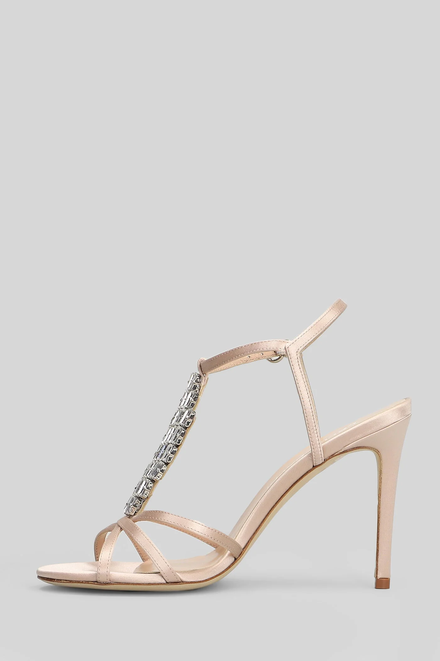 Sandals in powder satin - Image 8