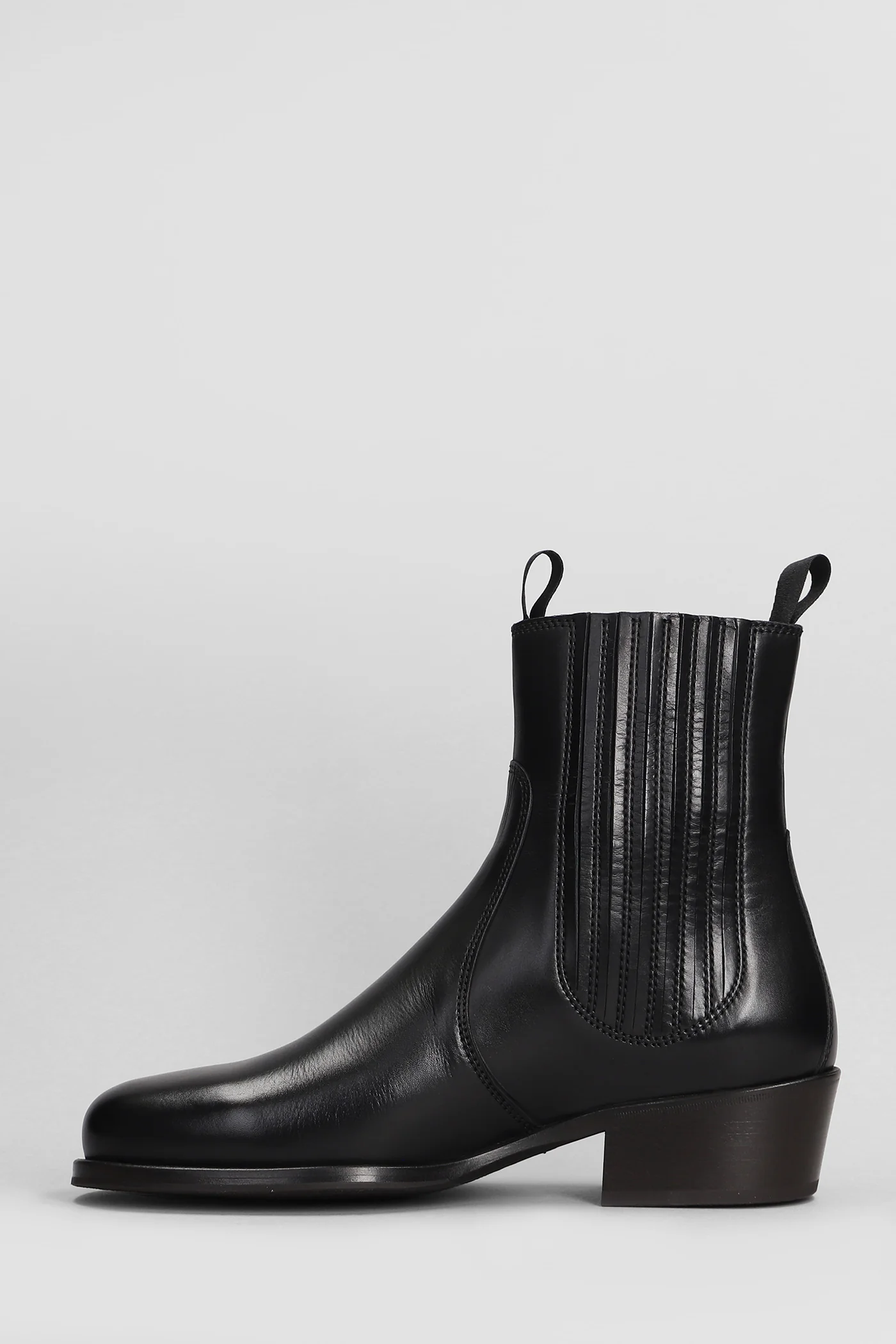 Ankle boots in black leather - Image 3