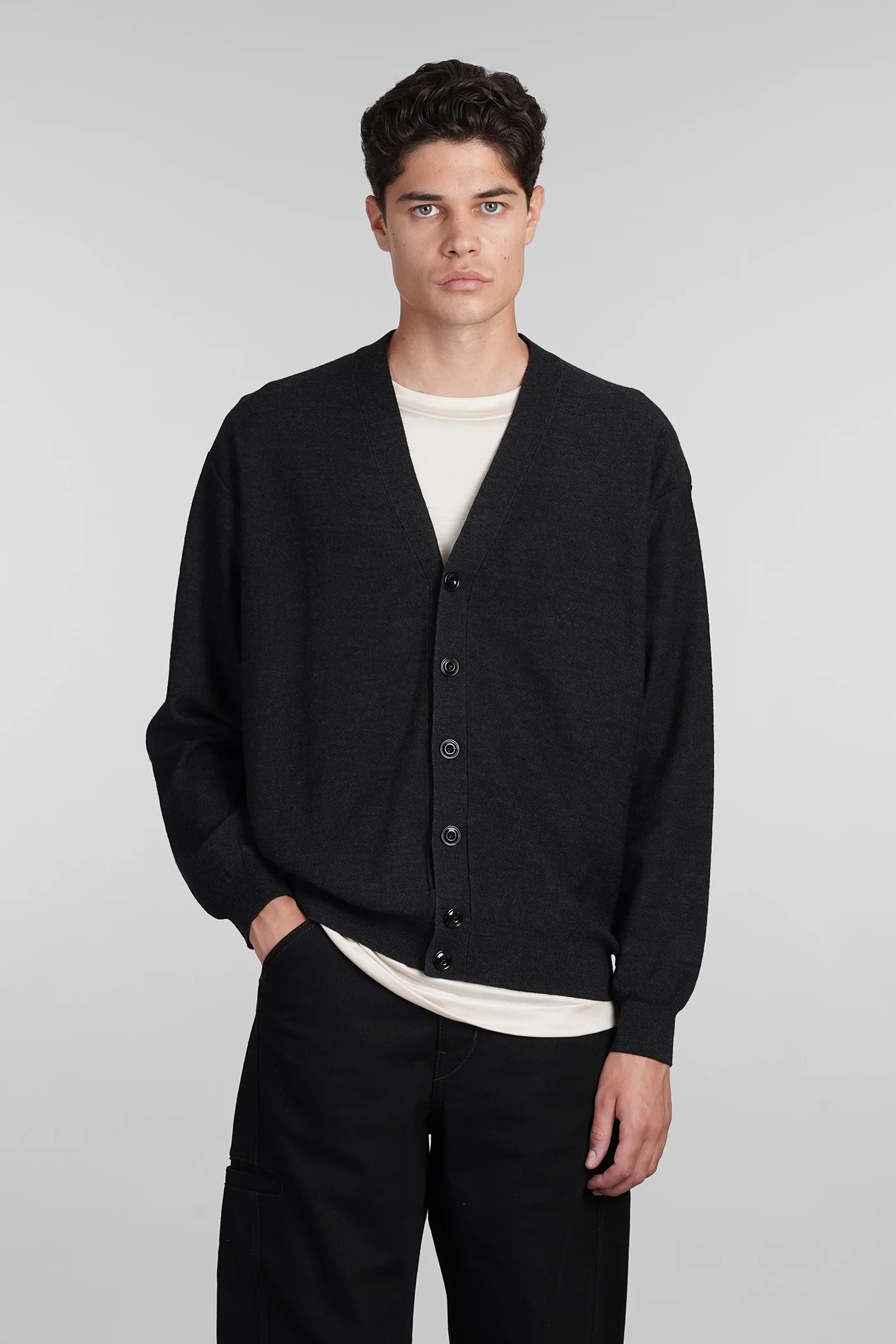 Cardigan in grey wool