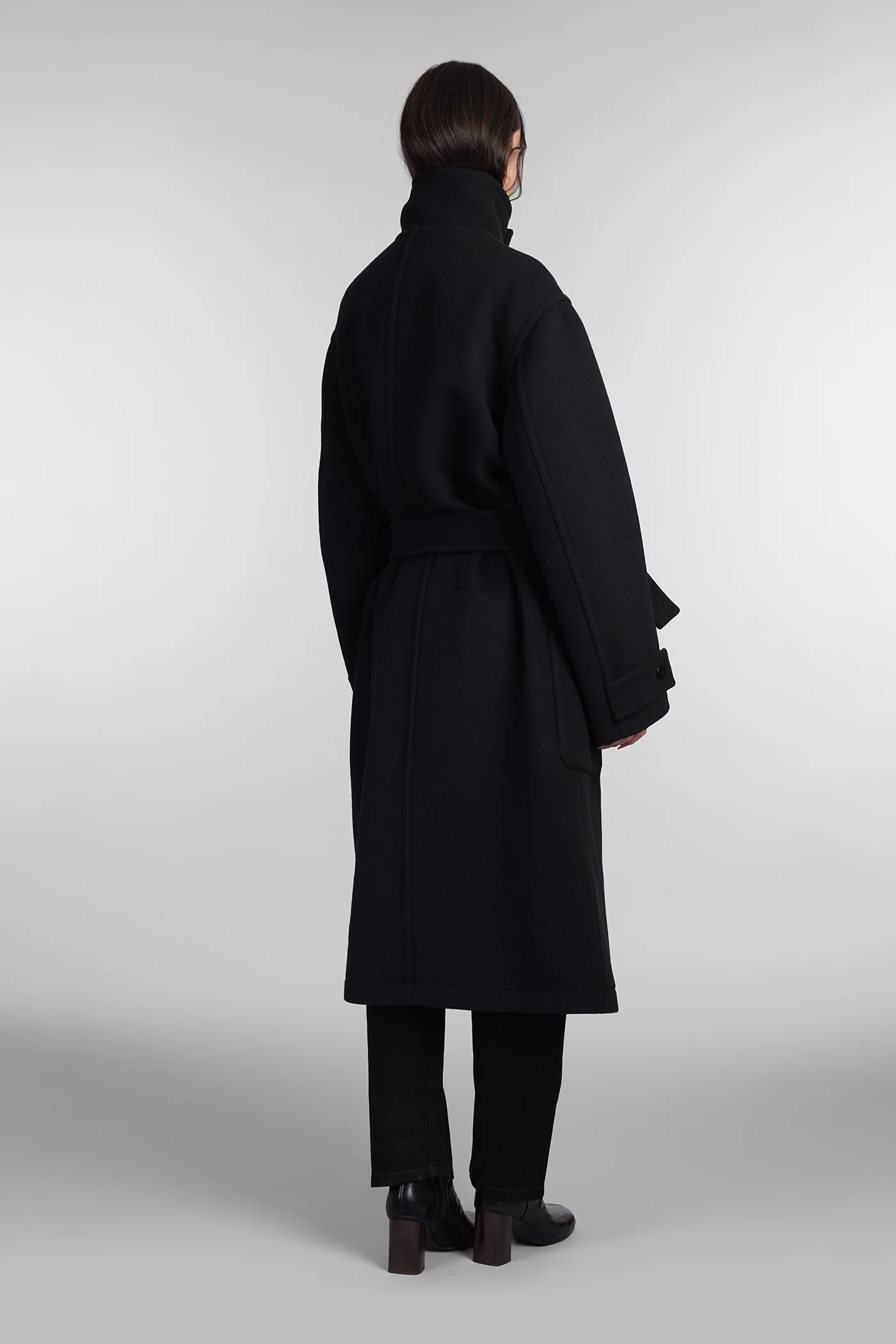 Coat in black wool - Image 3