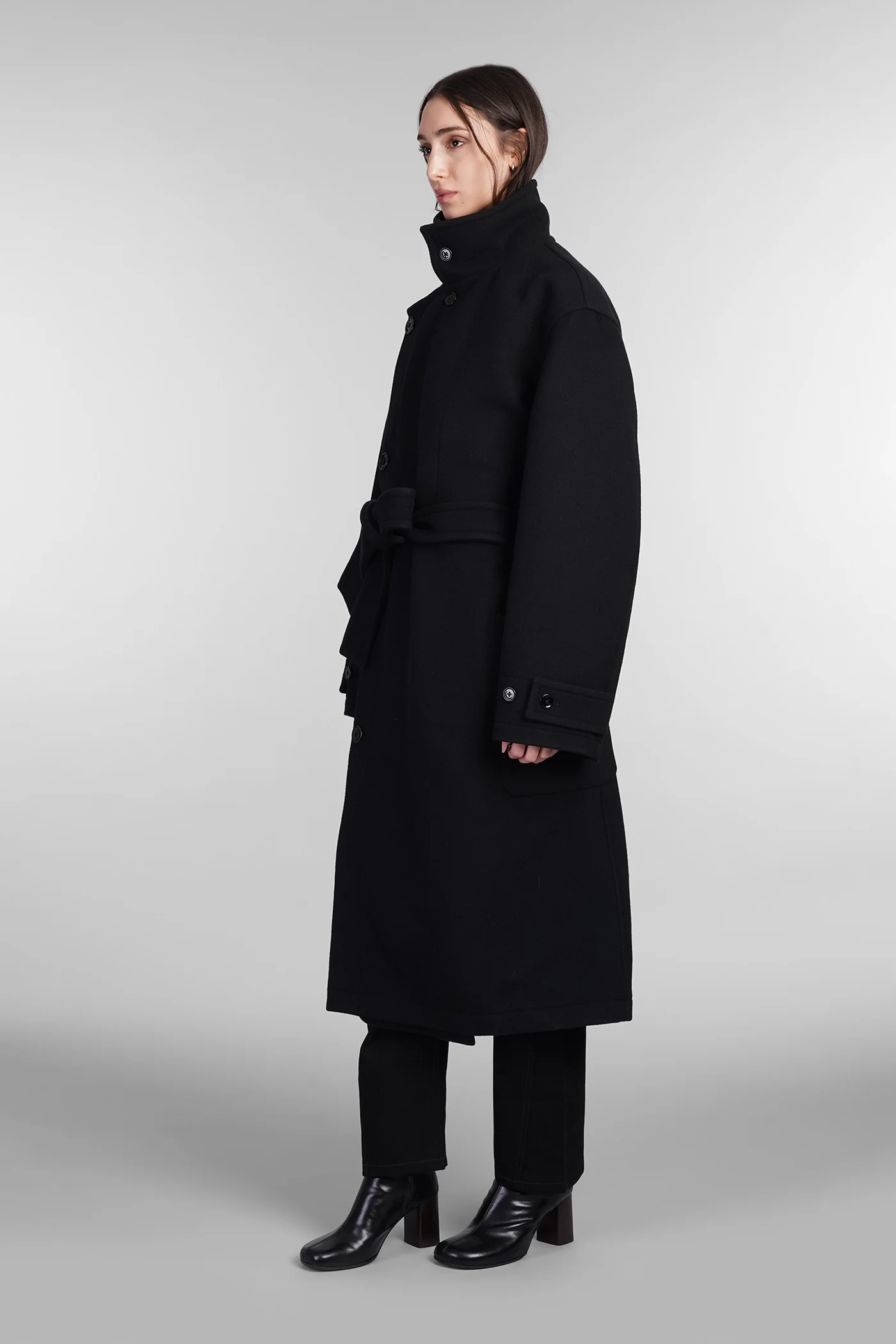 Coat in black wool - Image 4