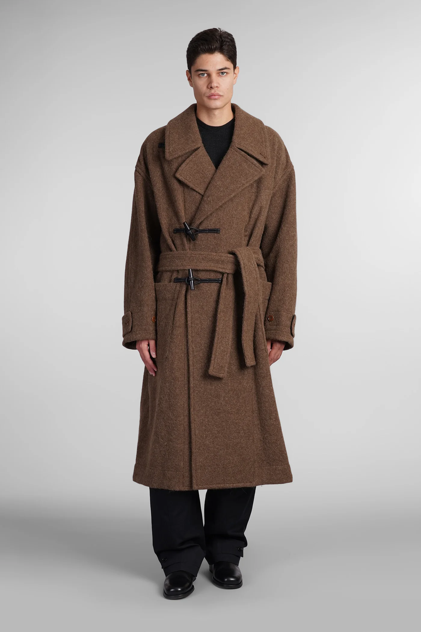 Coat in brown wool