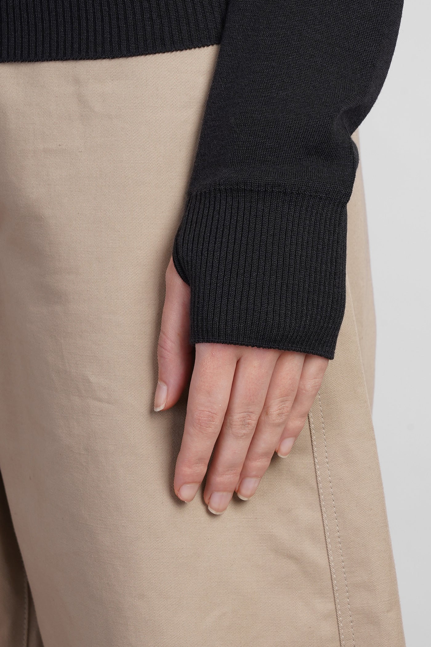 Knitwear in black wool - Image 5