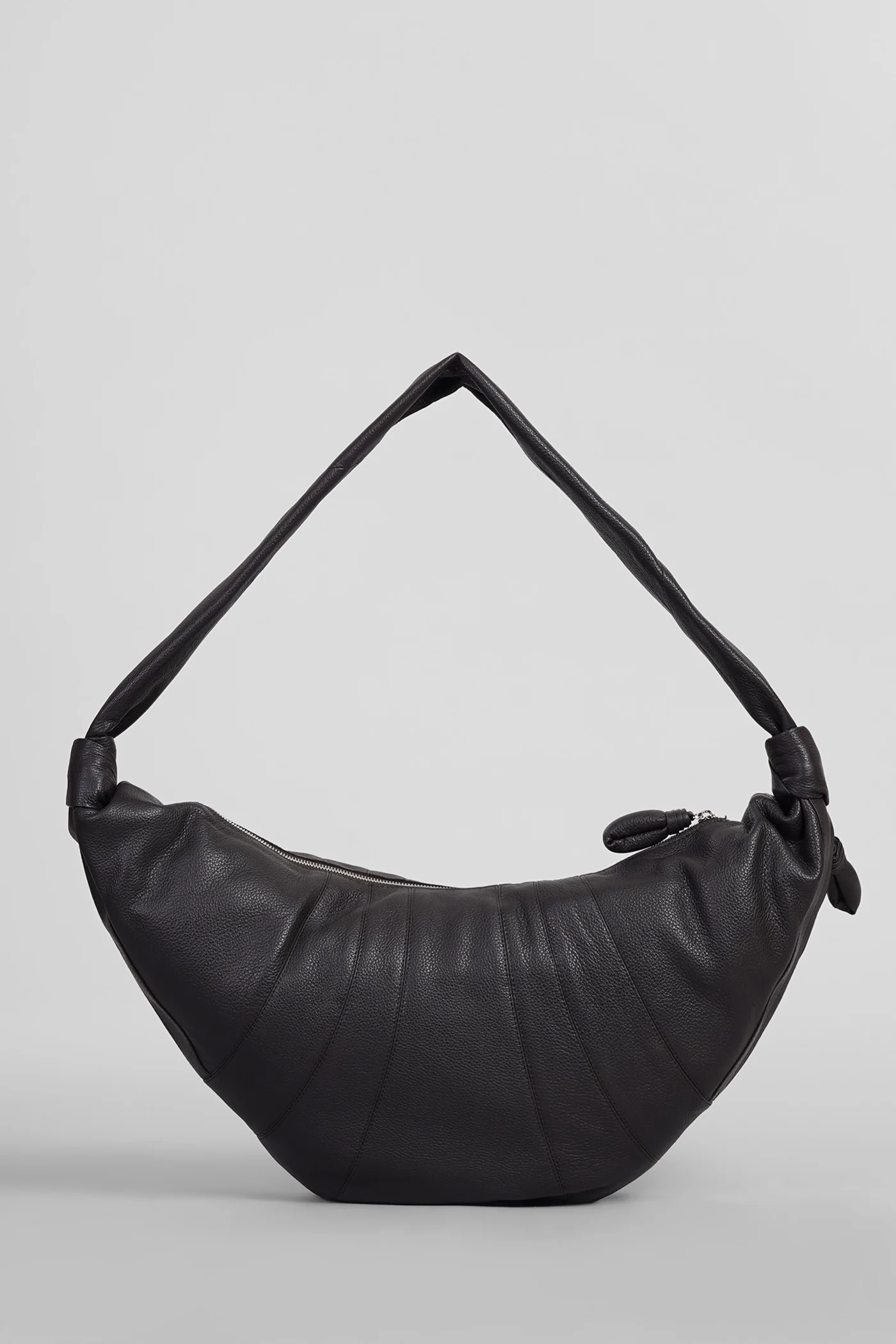Large croissant Shoulder bag in brown leather - Image 3