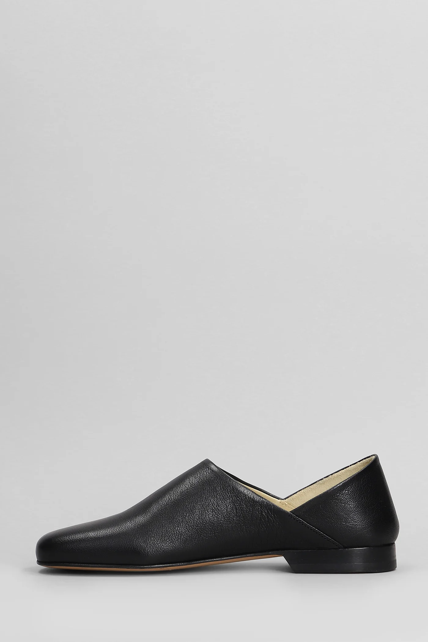 Loafers in black leather - Image 3