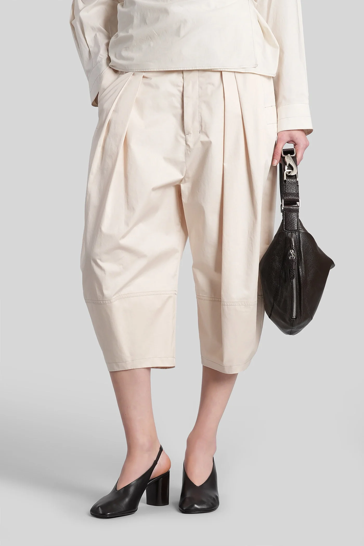 Pants in beige cotton