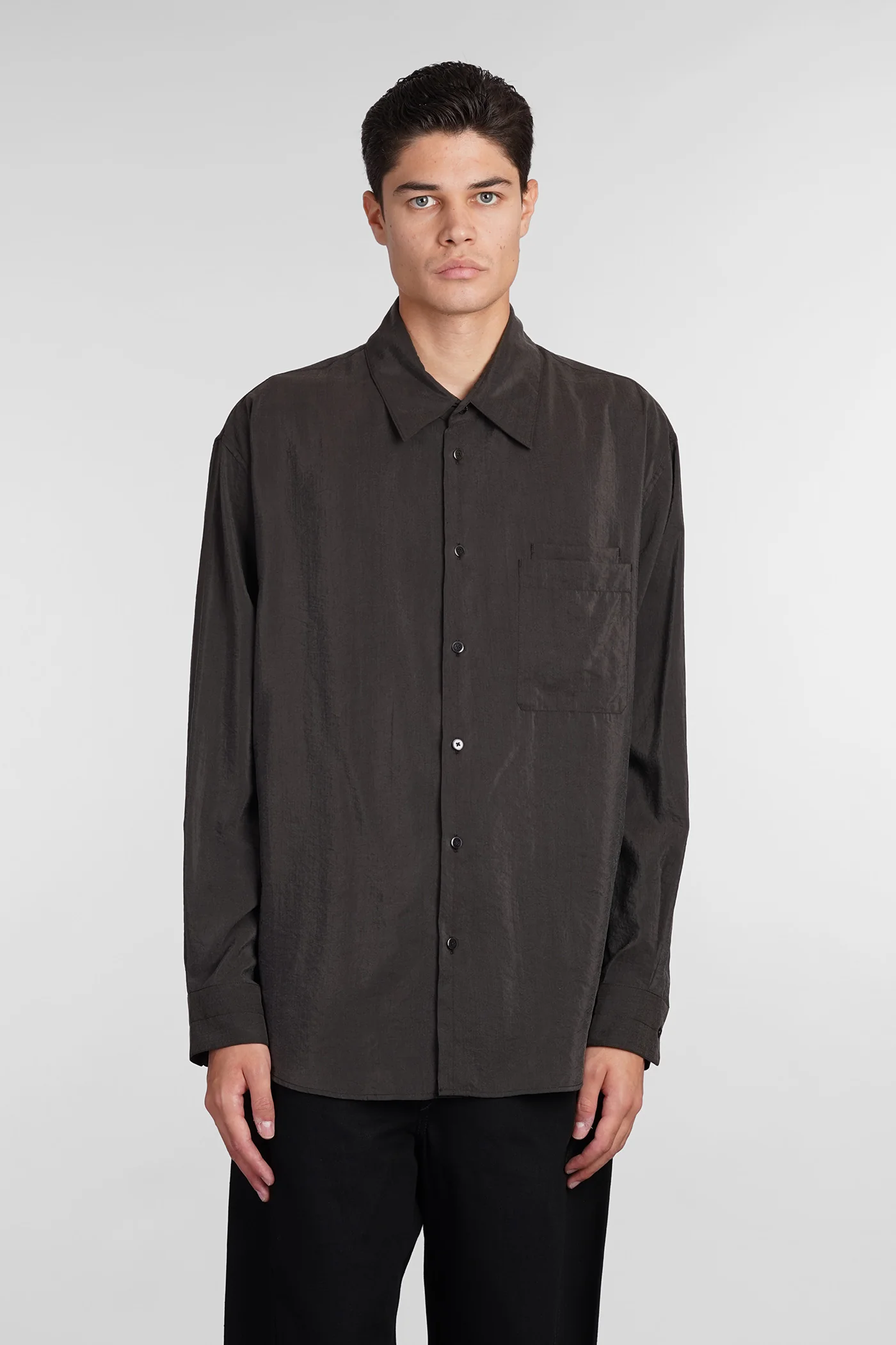 Shirt in brown silk
