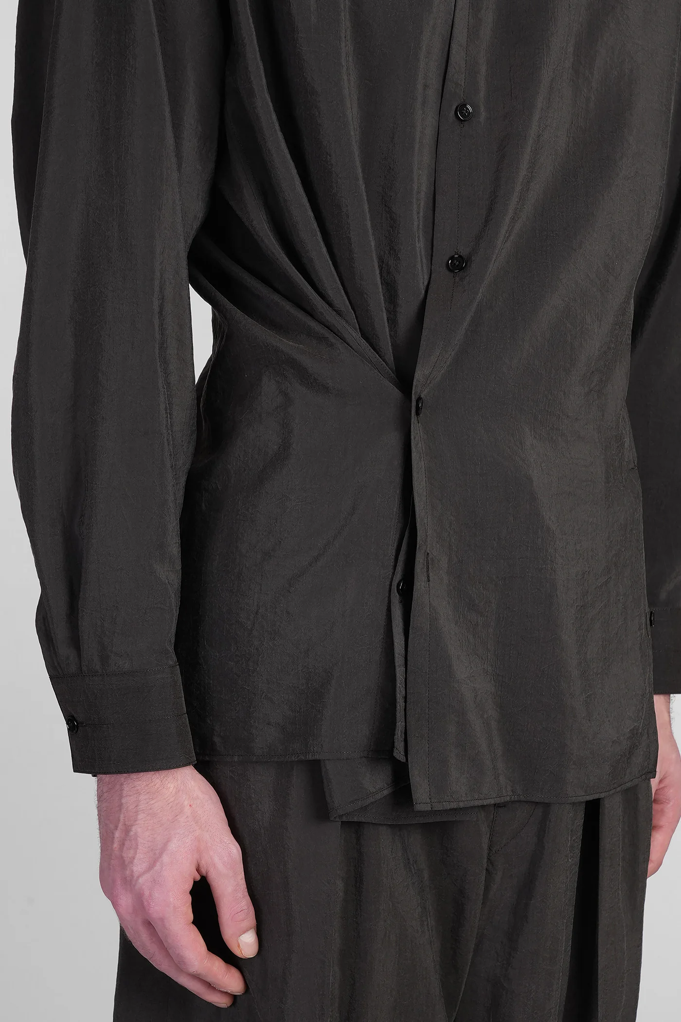 Shirt in brown silk - Image 5