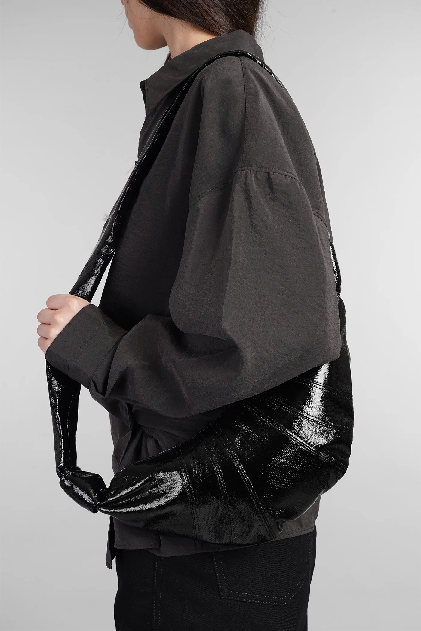 Small croissant Shoulder bag in black cotton - Image 5
