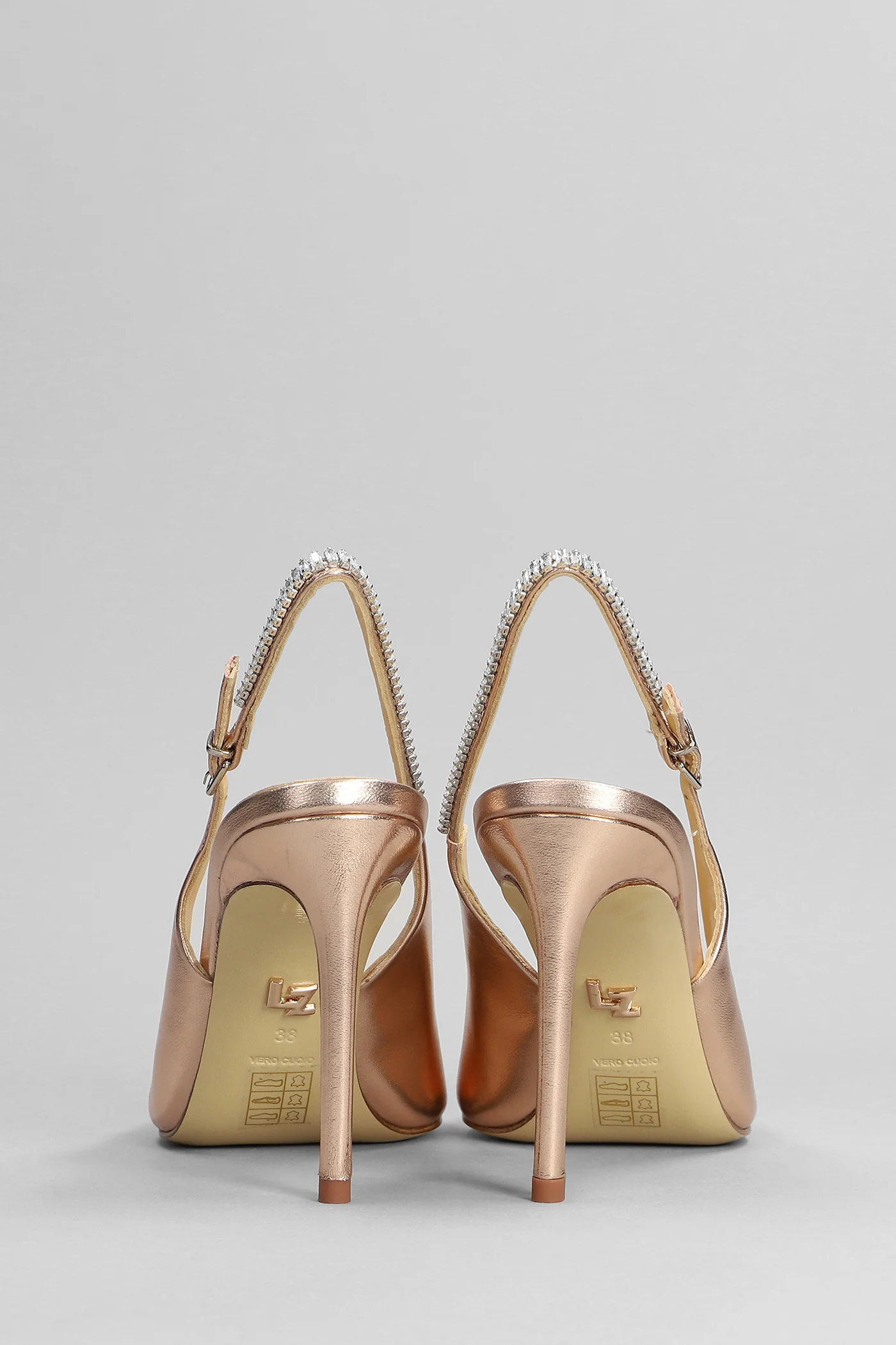 Pumps in copper leather - Image 4