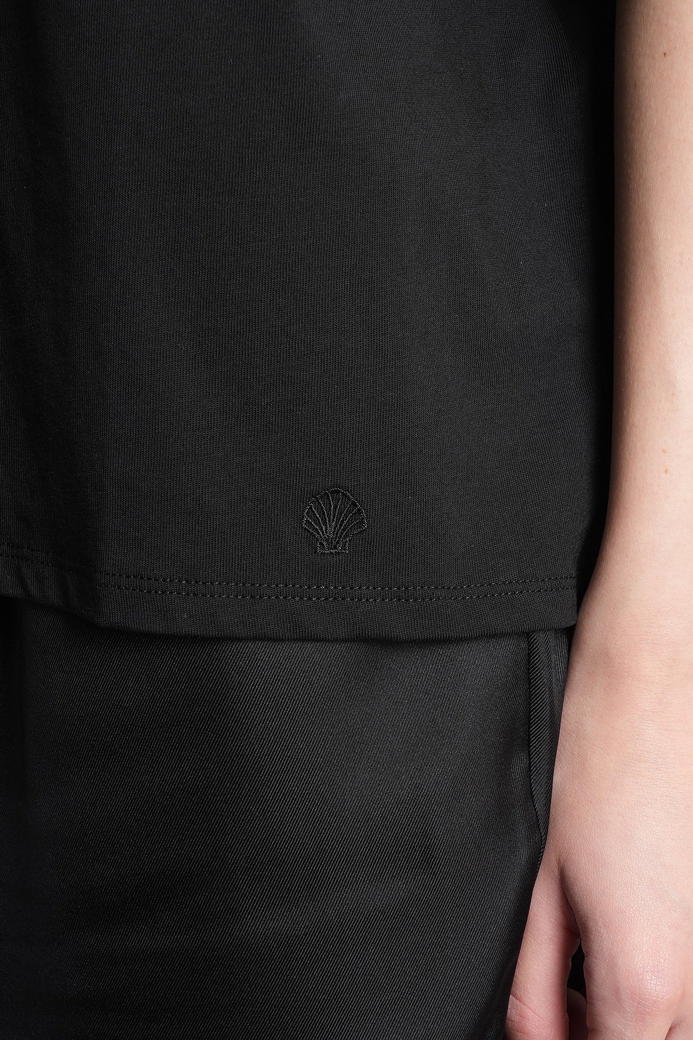 Osis T-Shirt in black cotton - Image 5