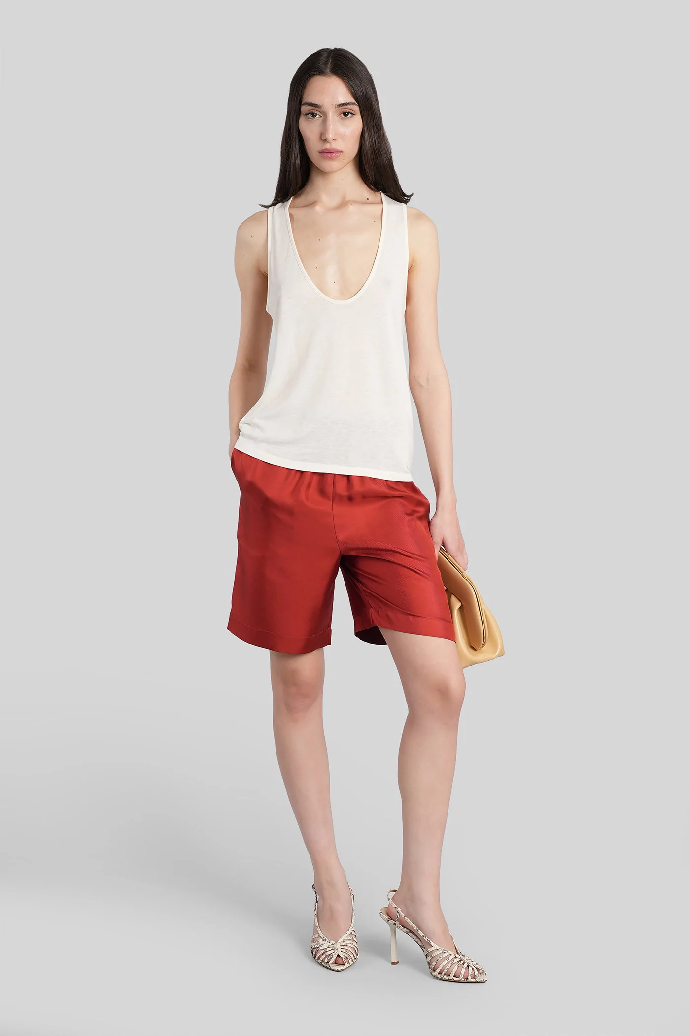 Zinia lds Shorts in red silk - Image 2