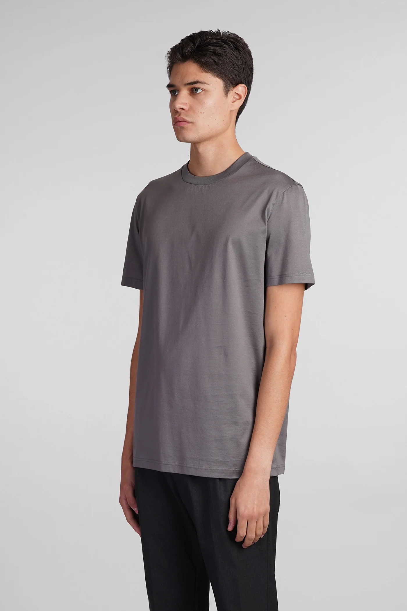 B213 basic T-Shirt in grey cotton - Image 4