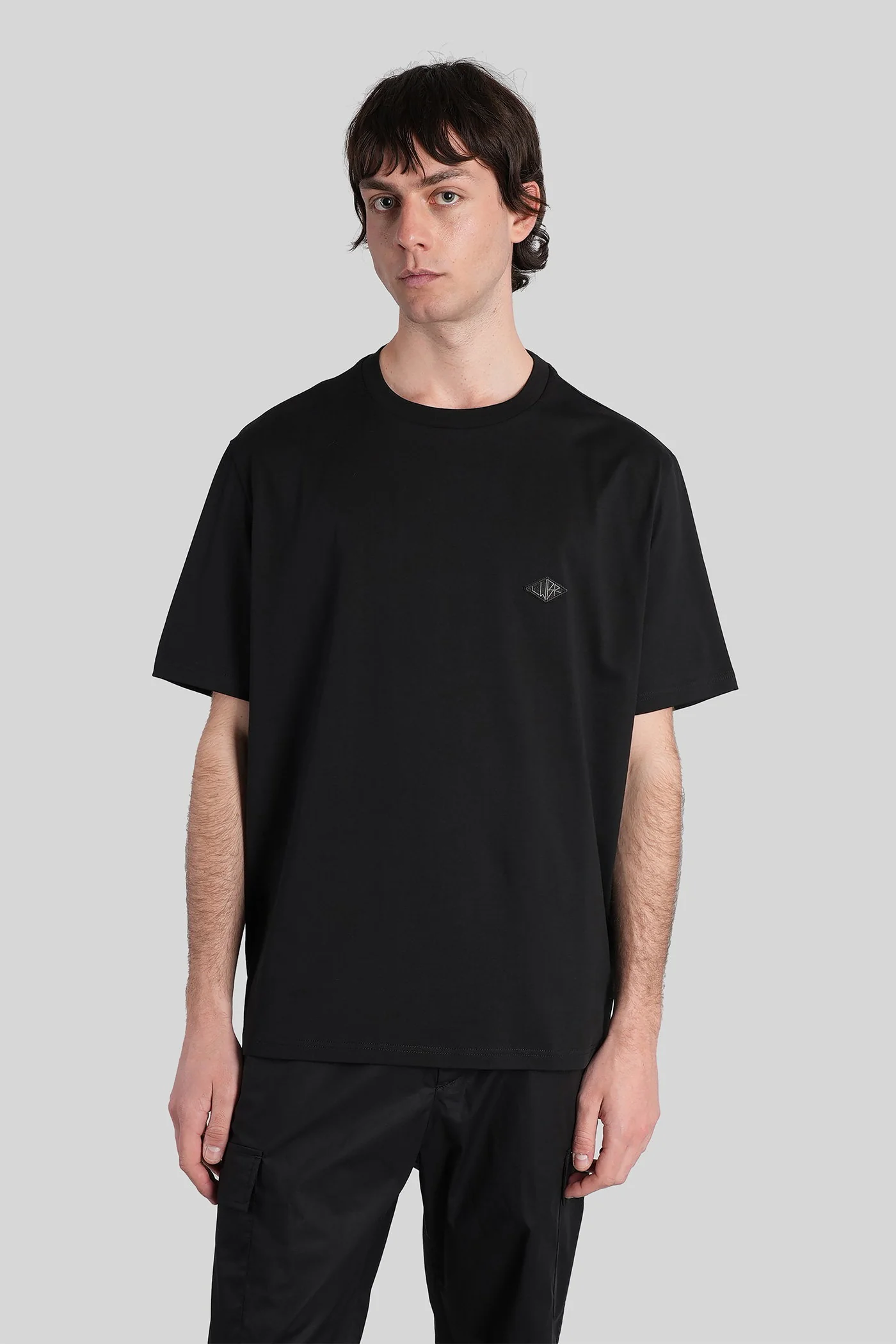 B240 T-Shirt in black cotton