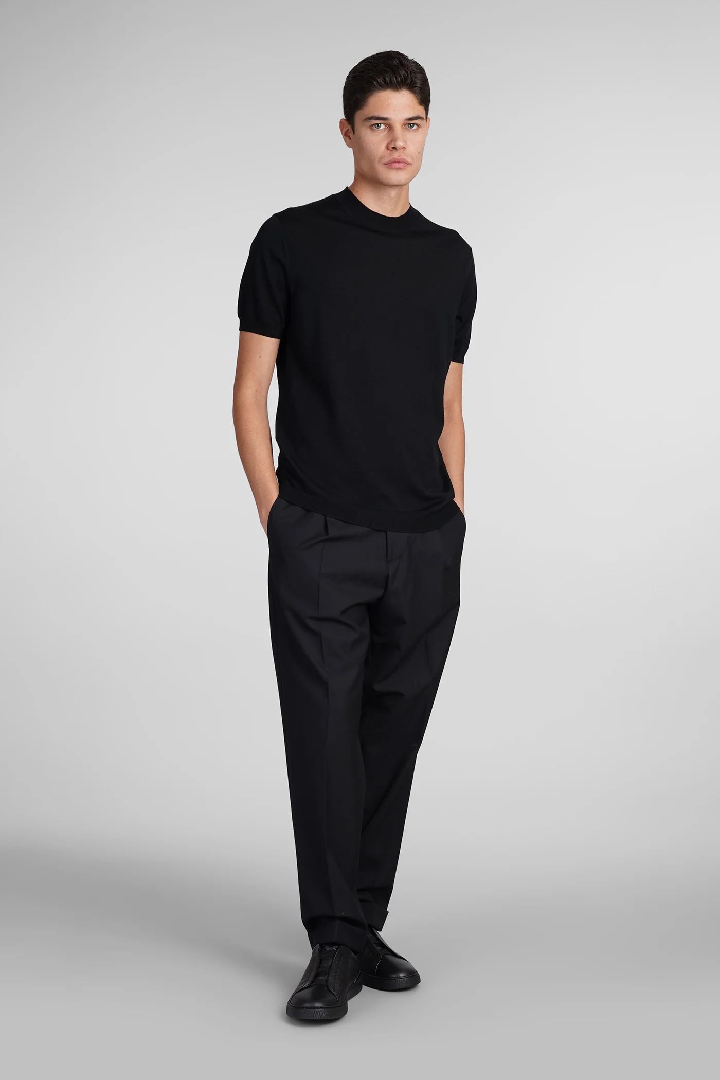 K123 Knitwear in black wool - Image 2