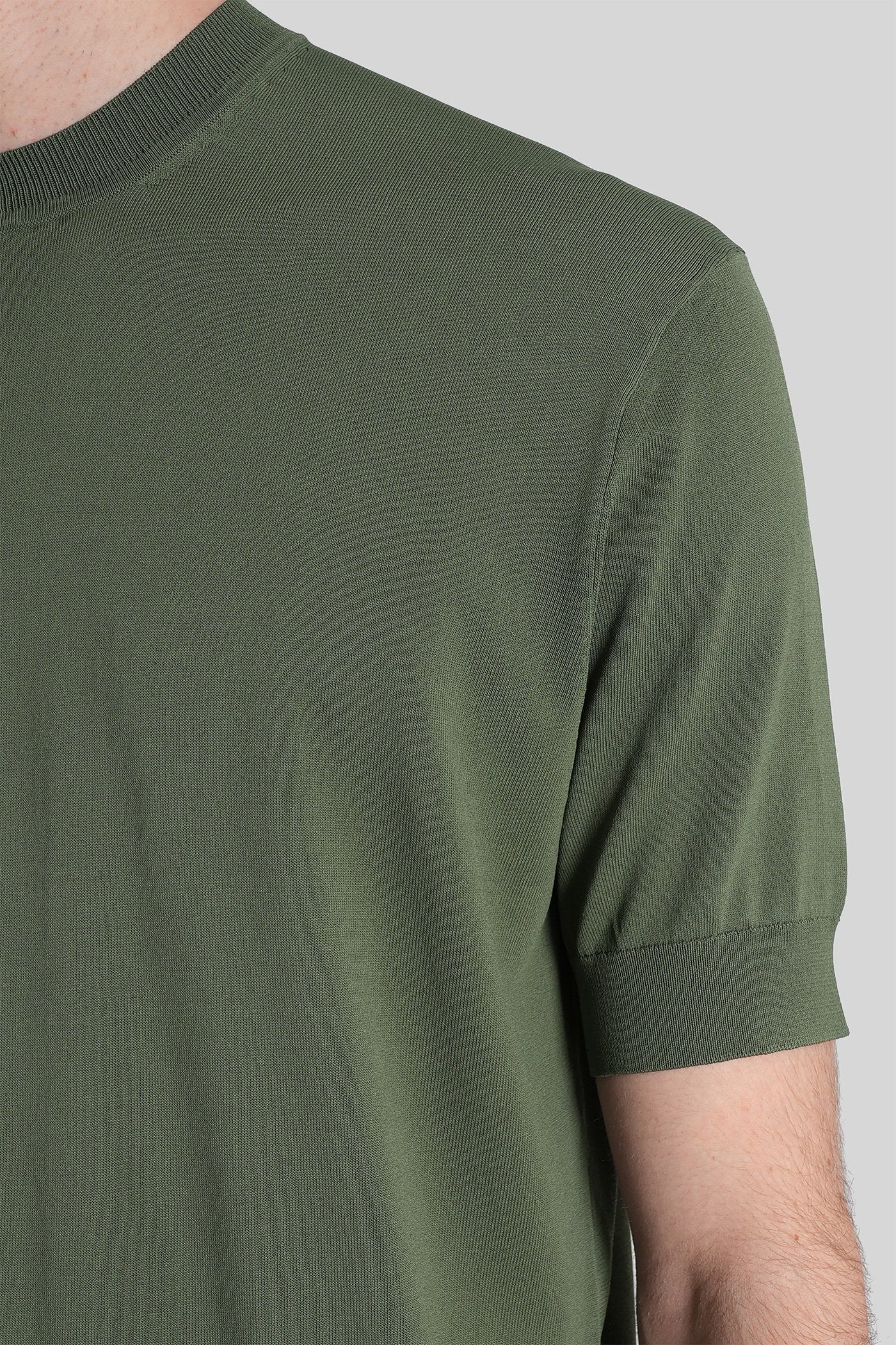 K193 T-Shirt in green viscose - Image 5