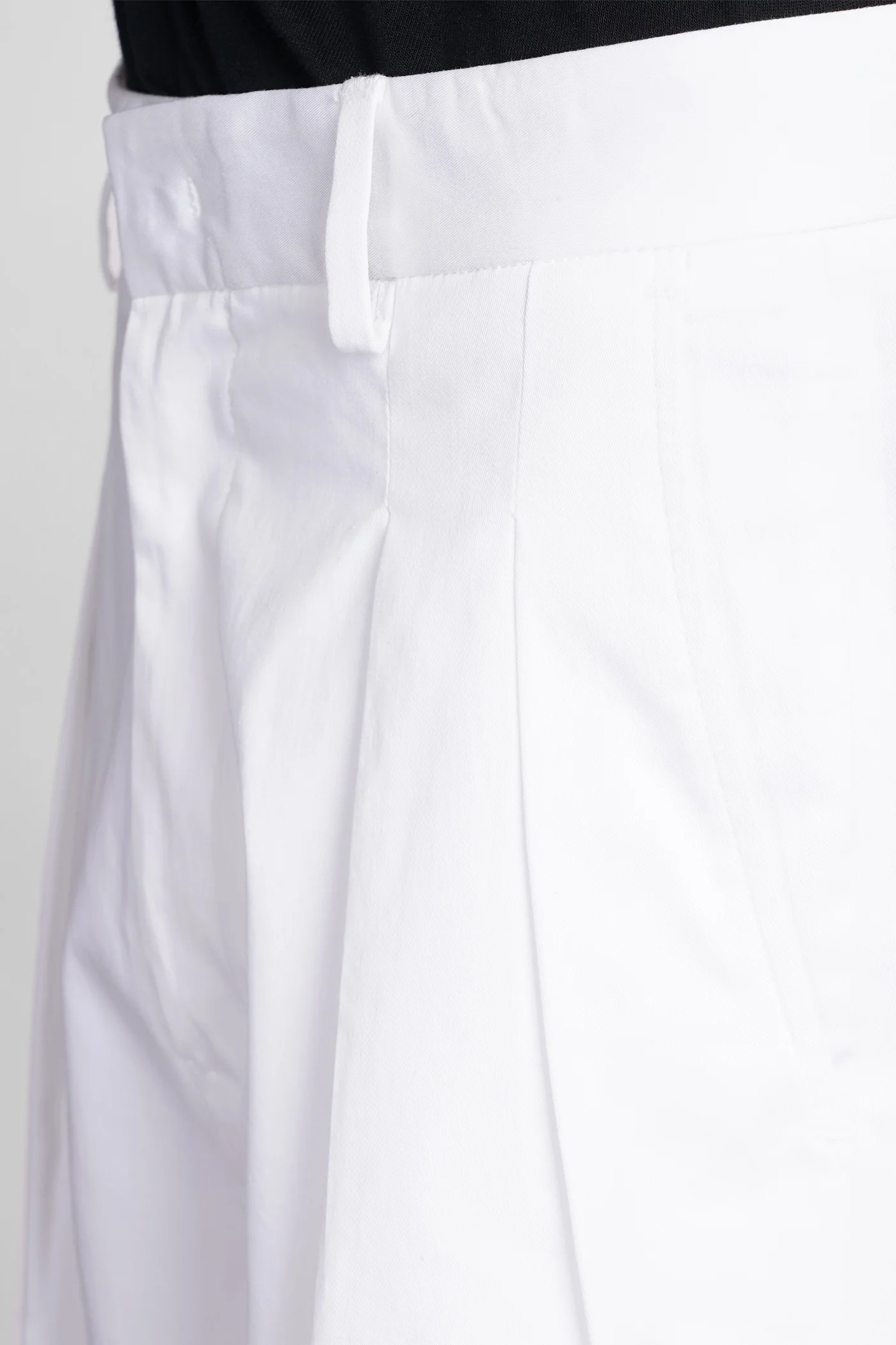 Miami Shorts in white cotton - Image 5